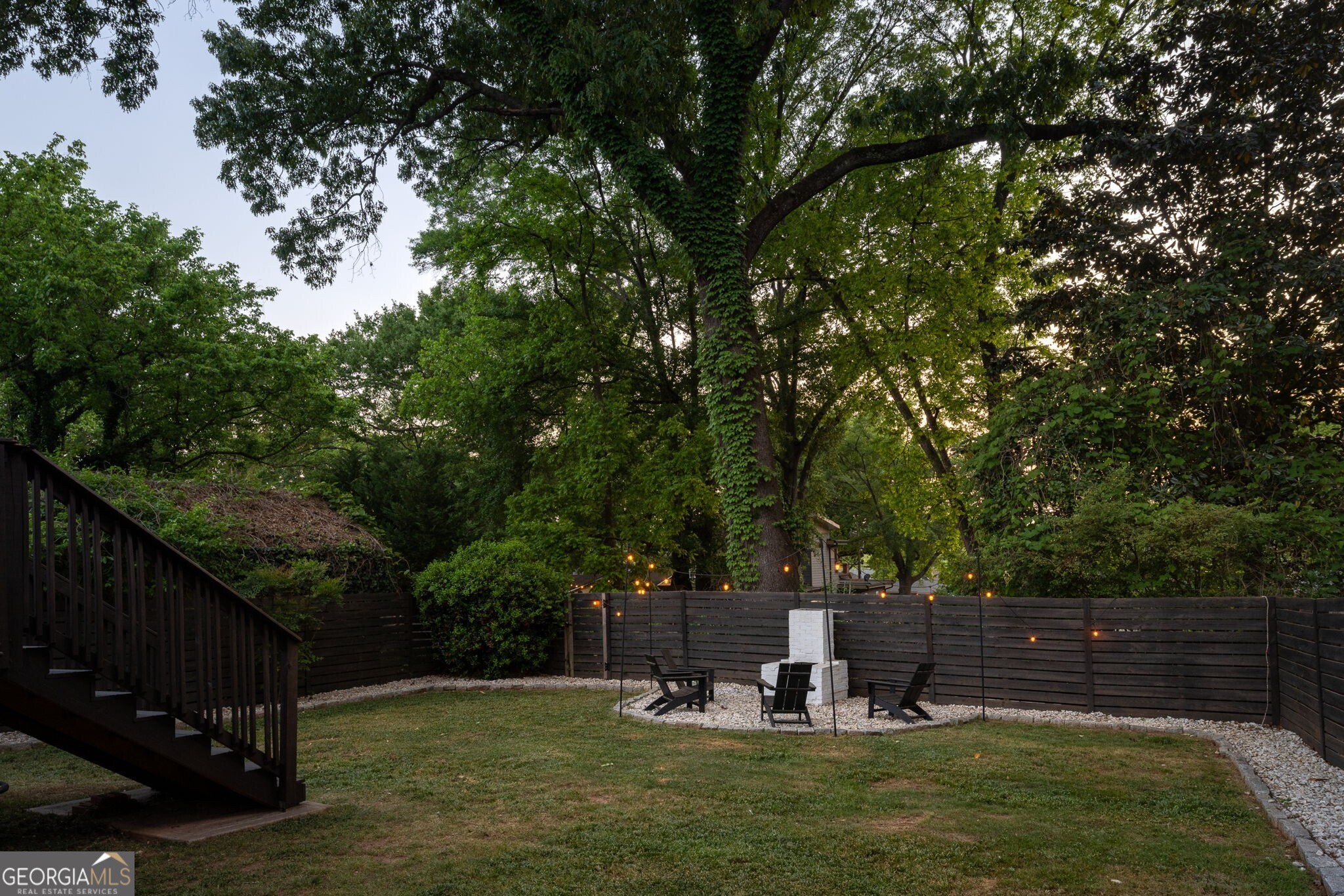 216 Sisson Avenue NE