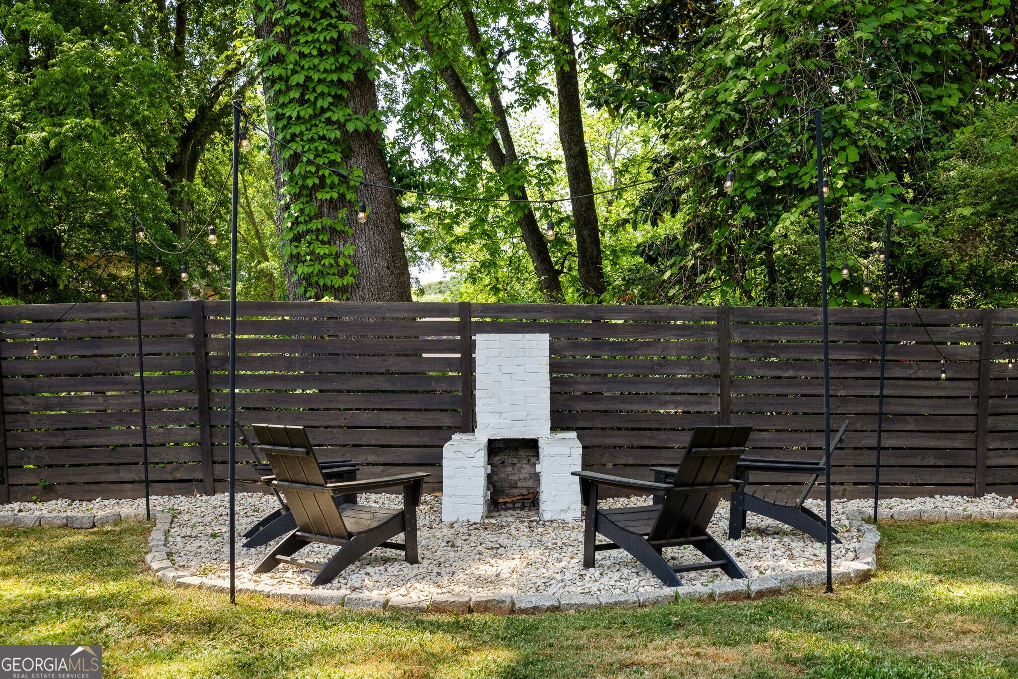 216 Sisson Avenue NE