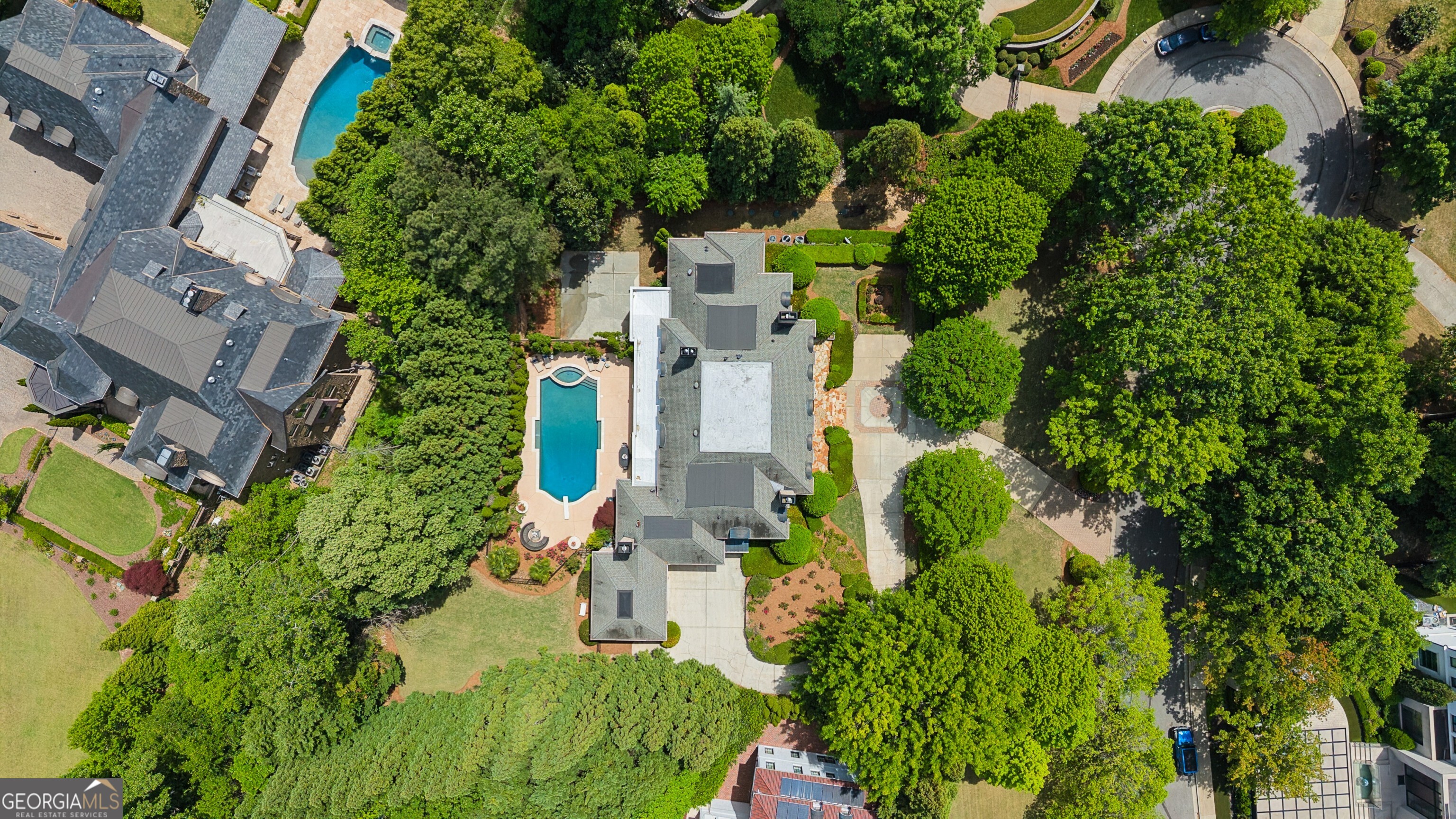 4235 Regency Court NW