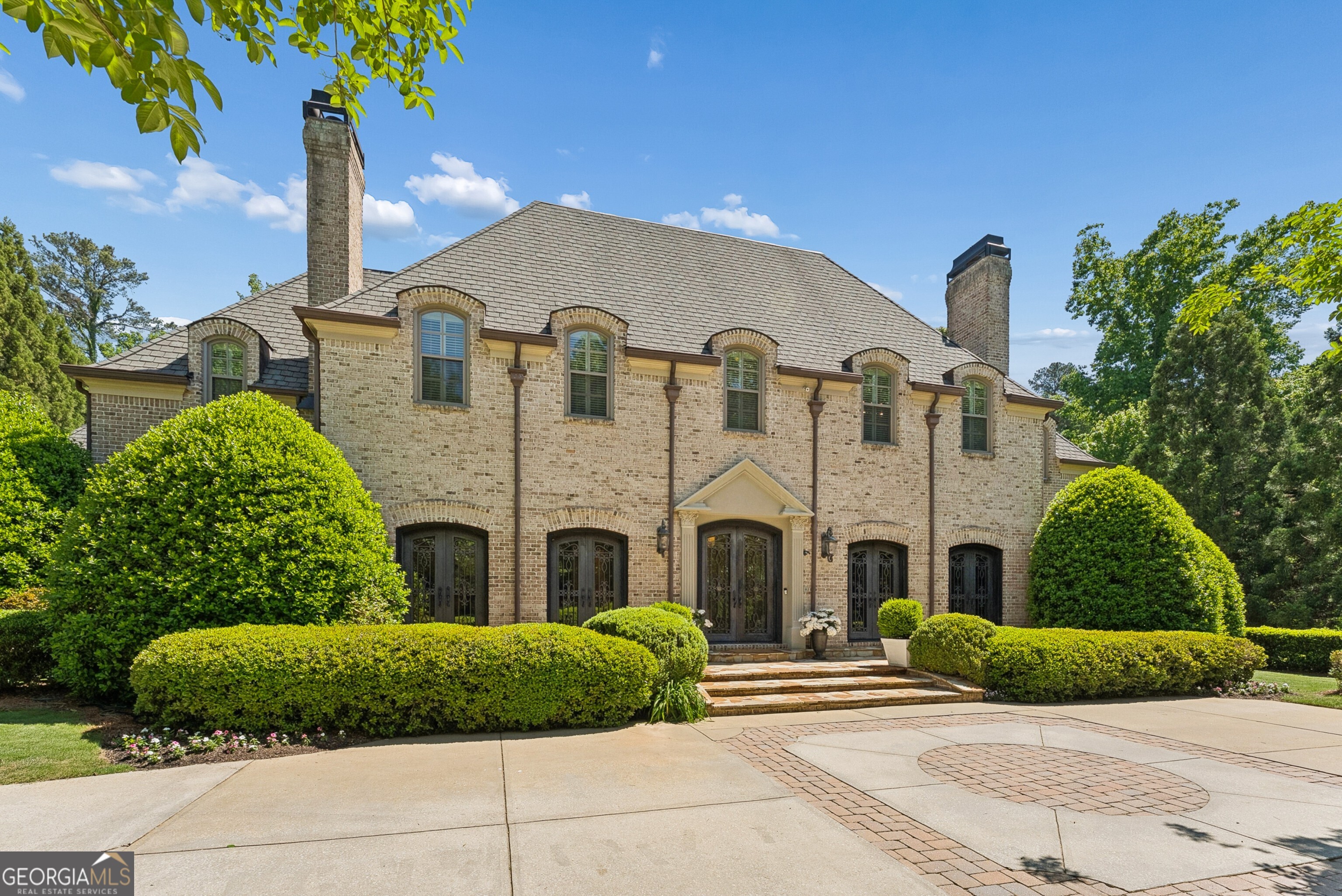 4235 Regency Court NW