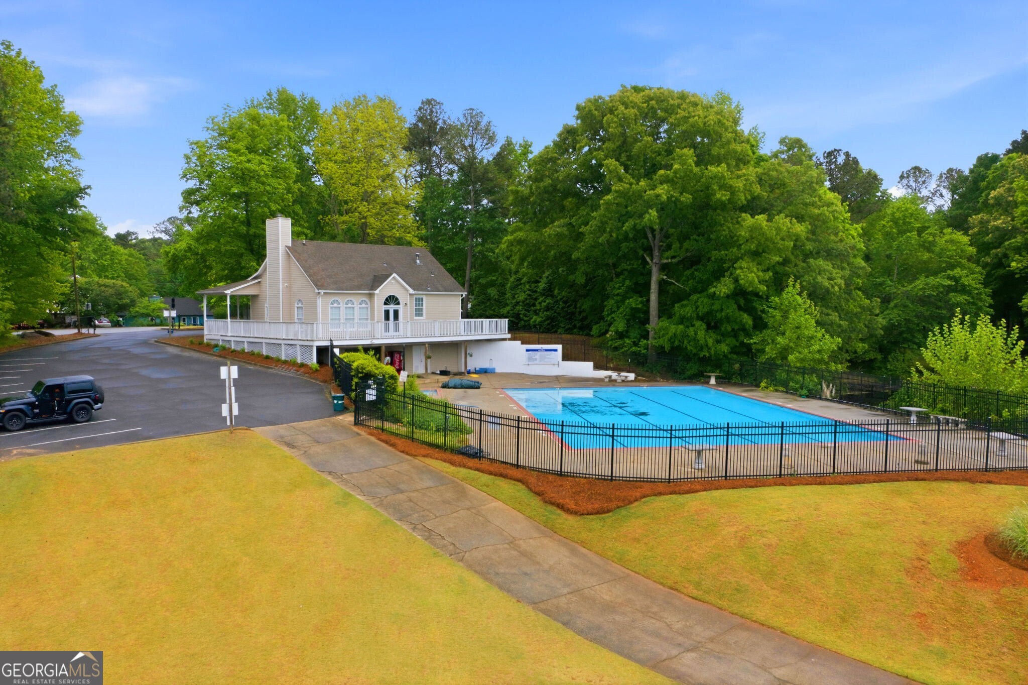 128 Lakeview Lane