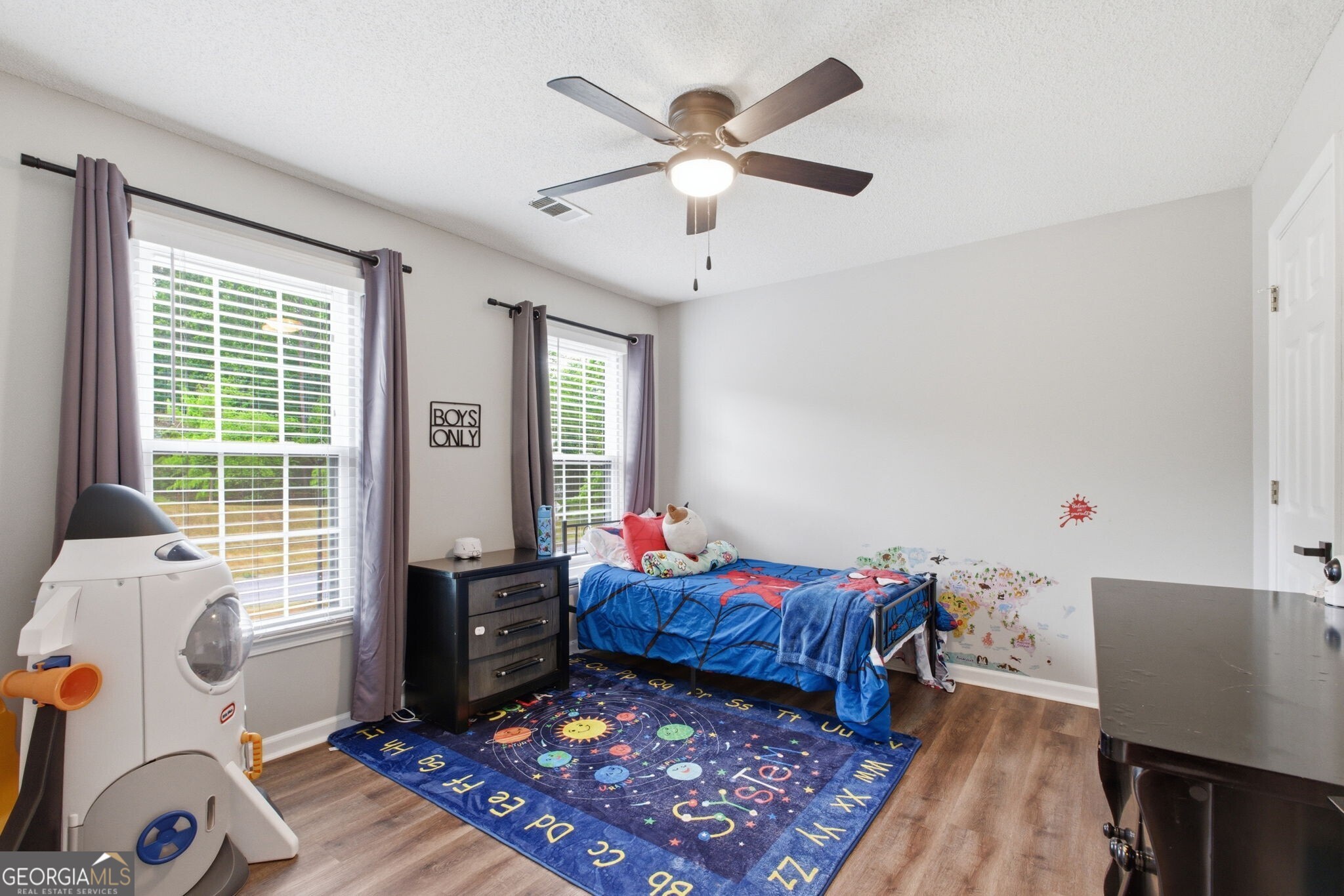 128 Lakeview Lane