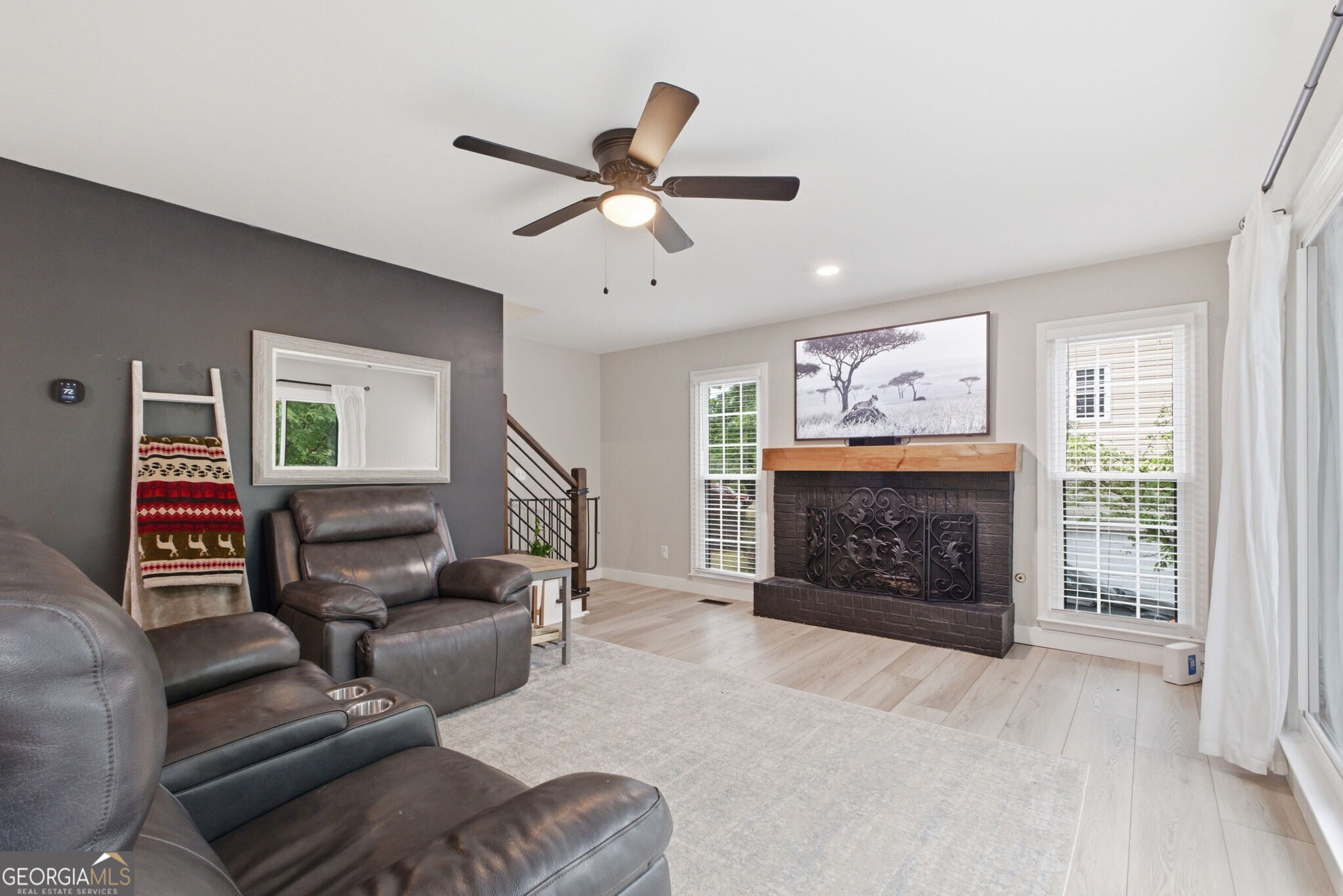 128 Lakeview Lane