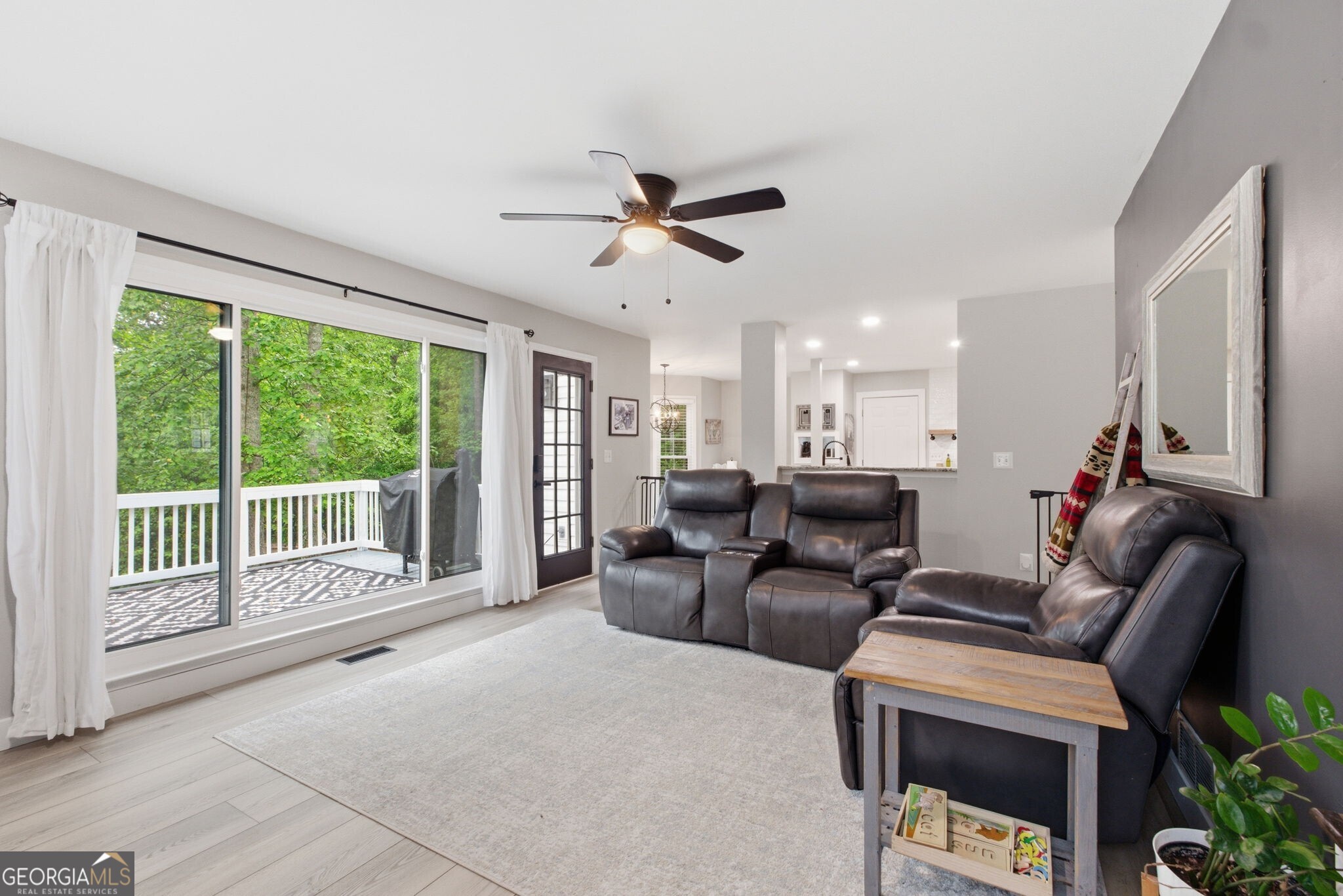 128 Lakeview Lane