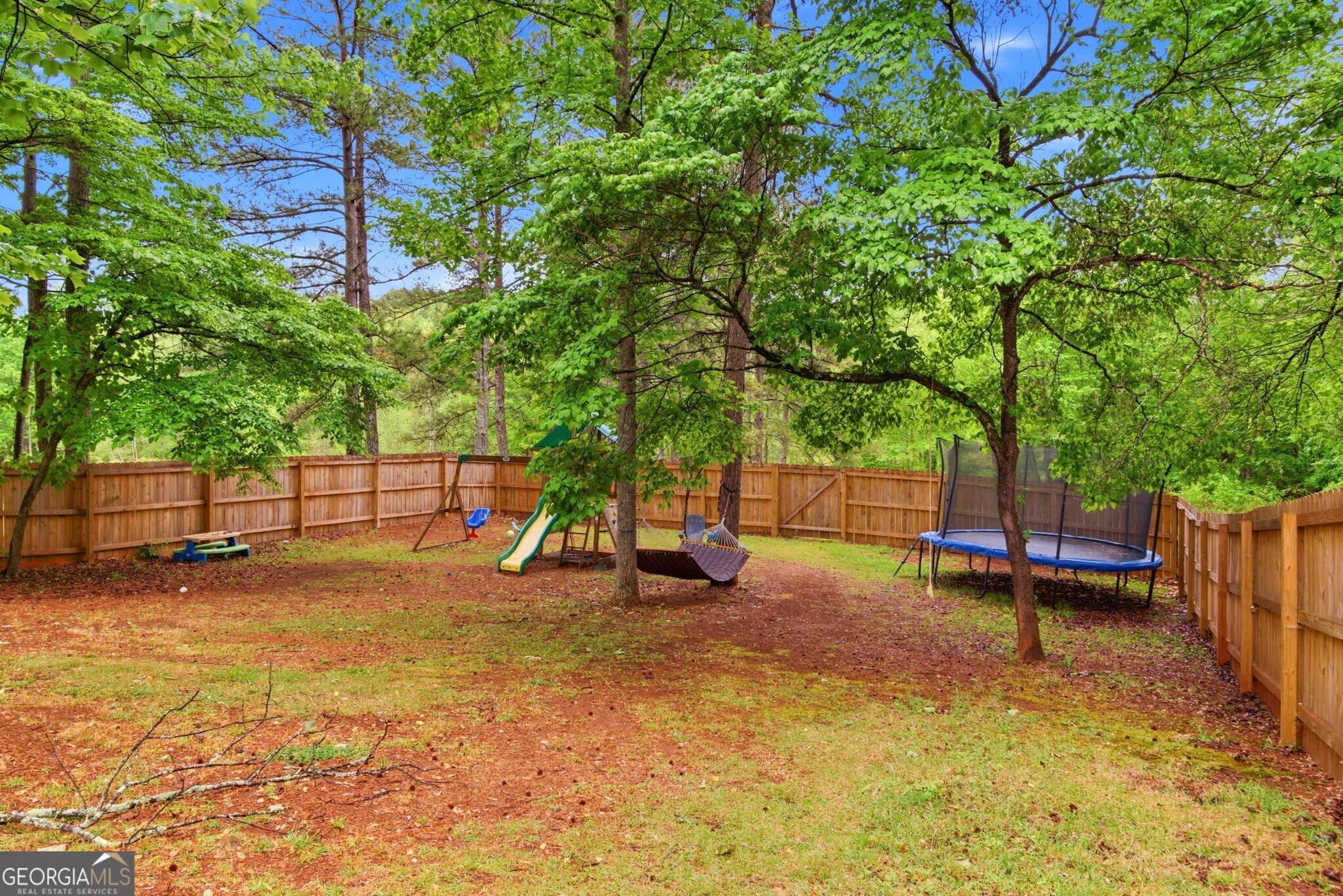 128 Lakeview Lane