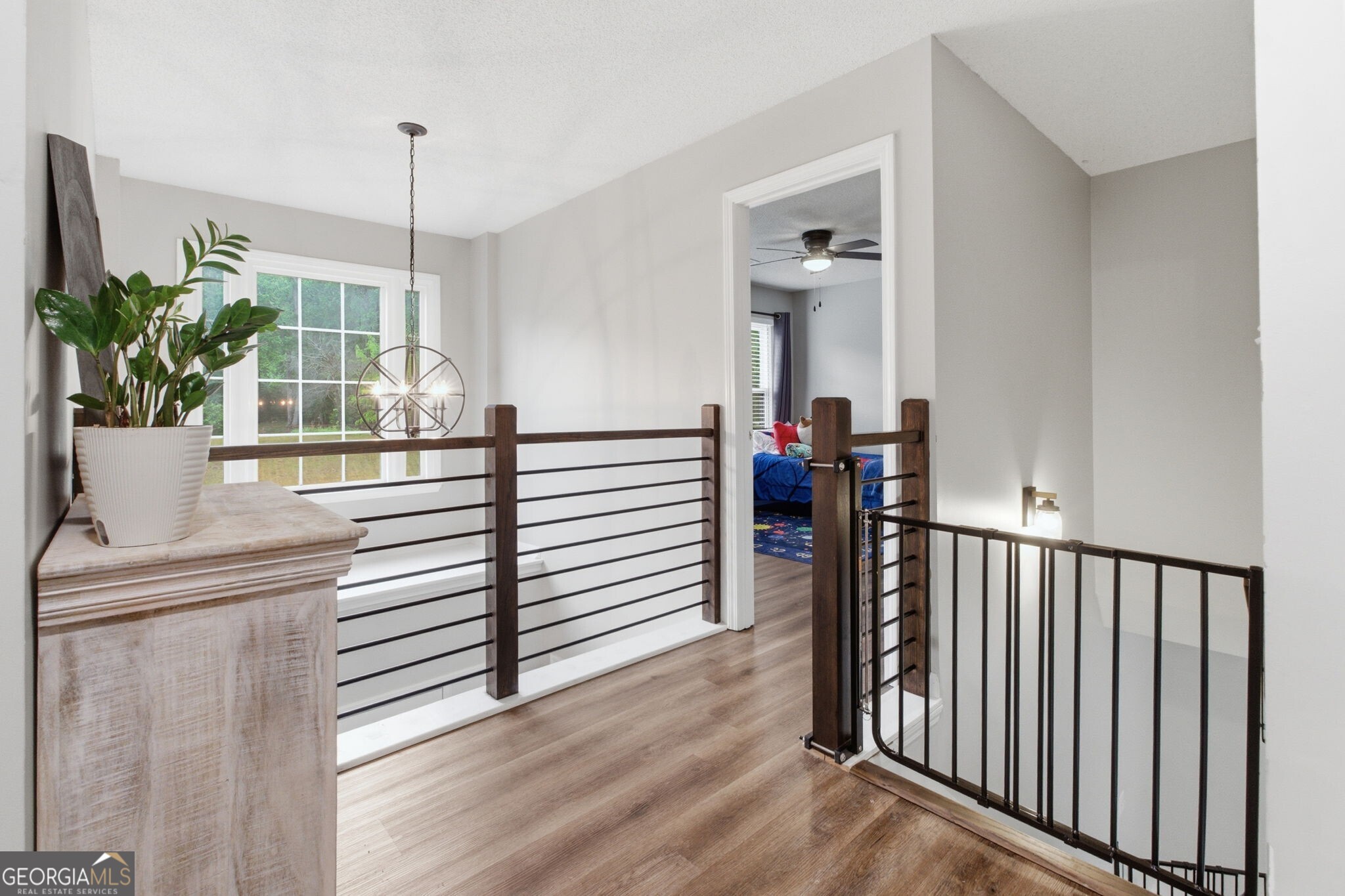 128 Lakeview Lane