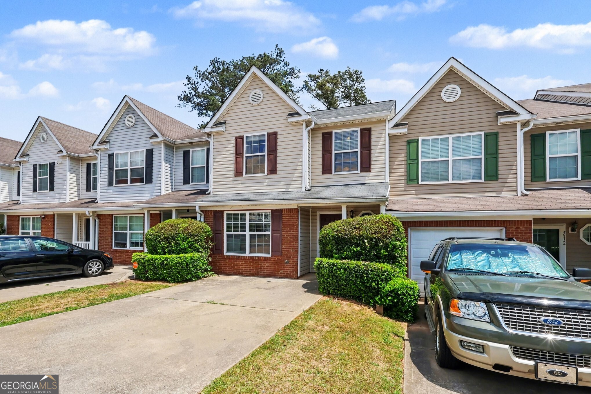 5330 Creekview Lane