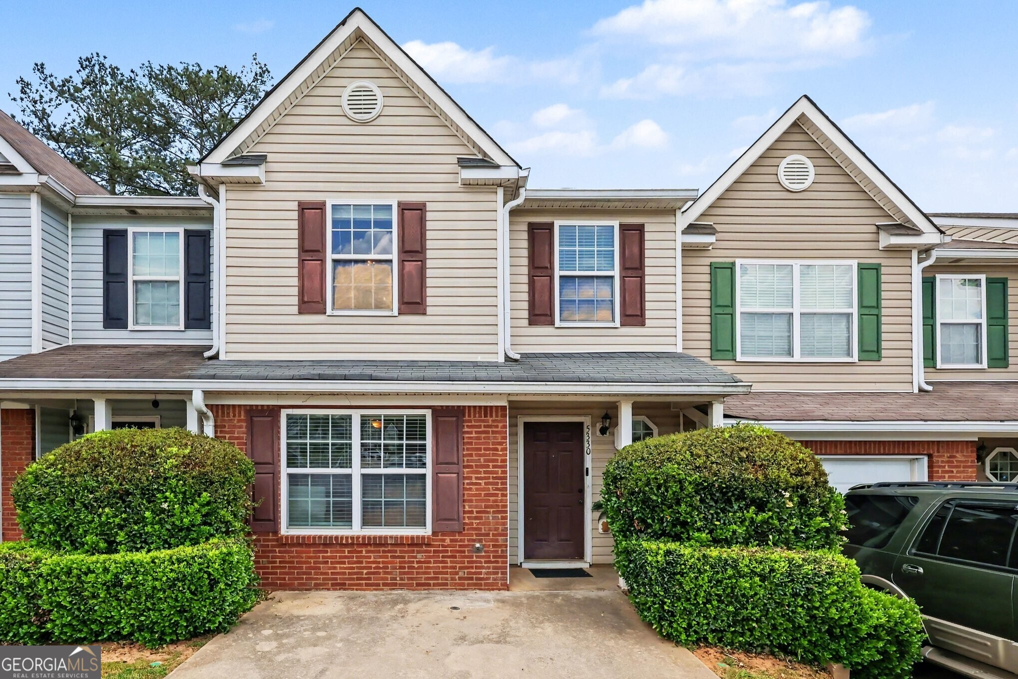 5330 Creekview Lane