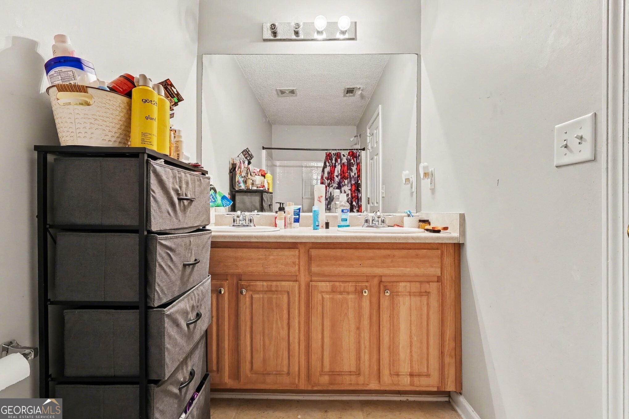 5330 Creekview Lane