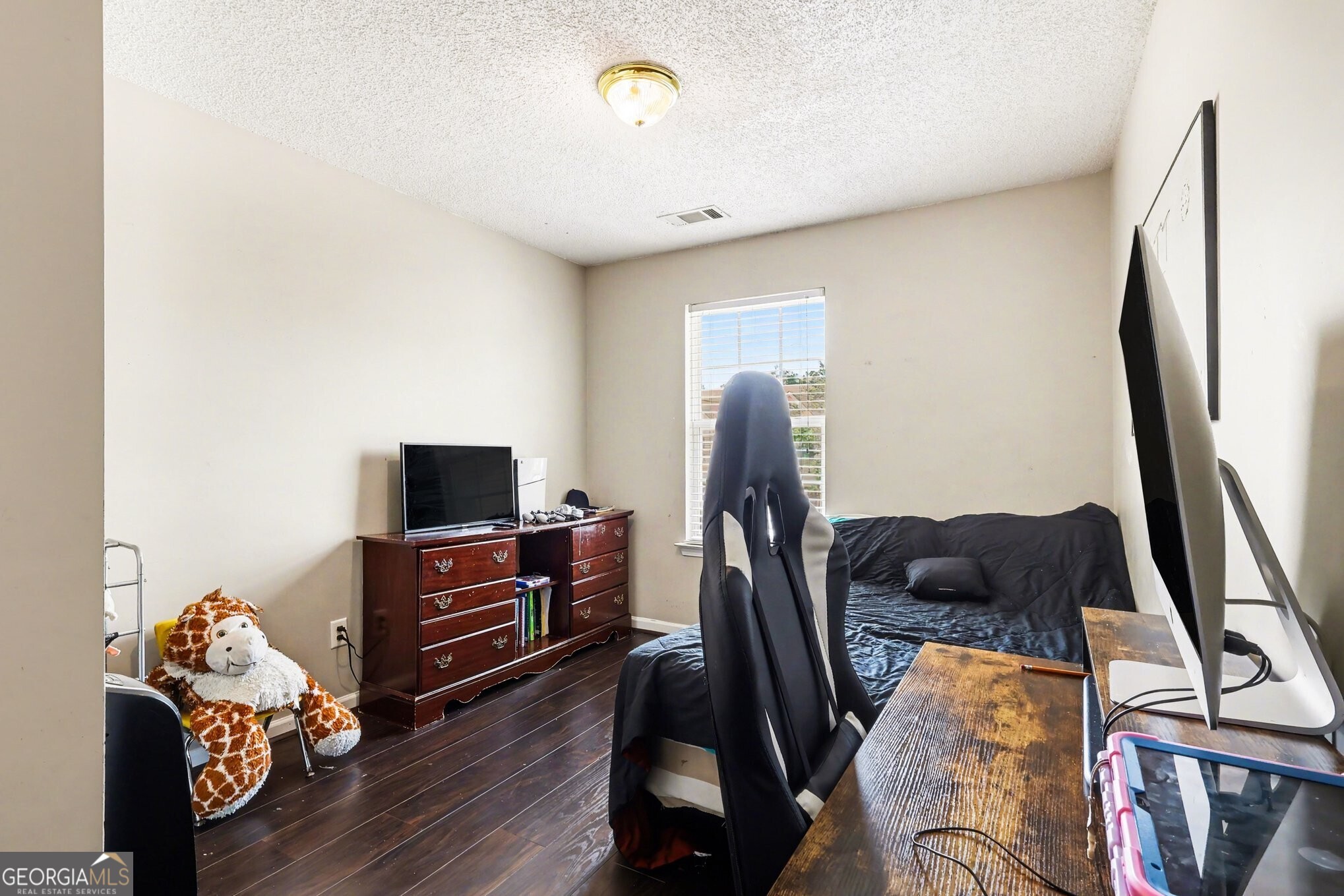 5330 Creekview Lane