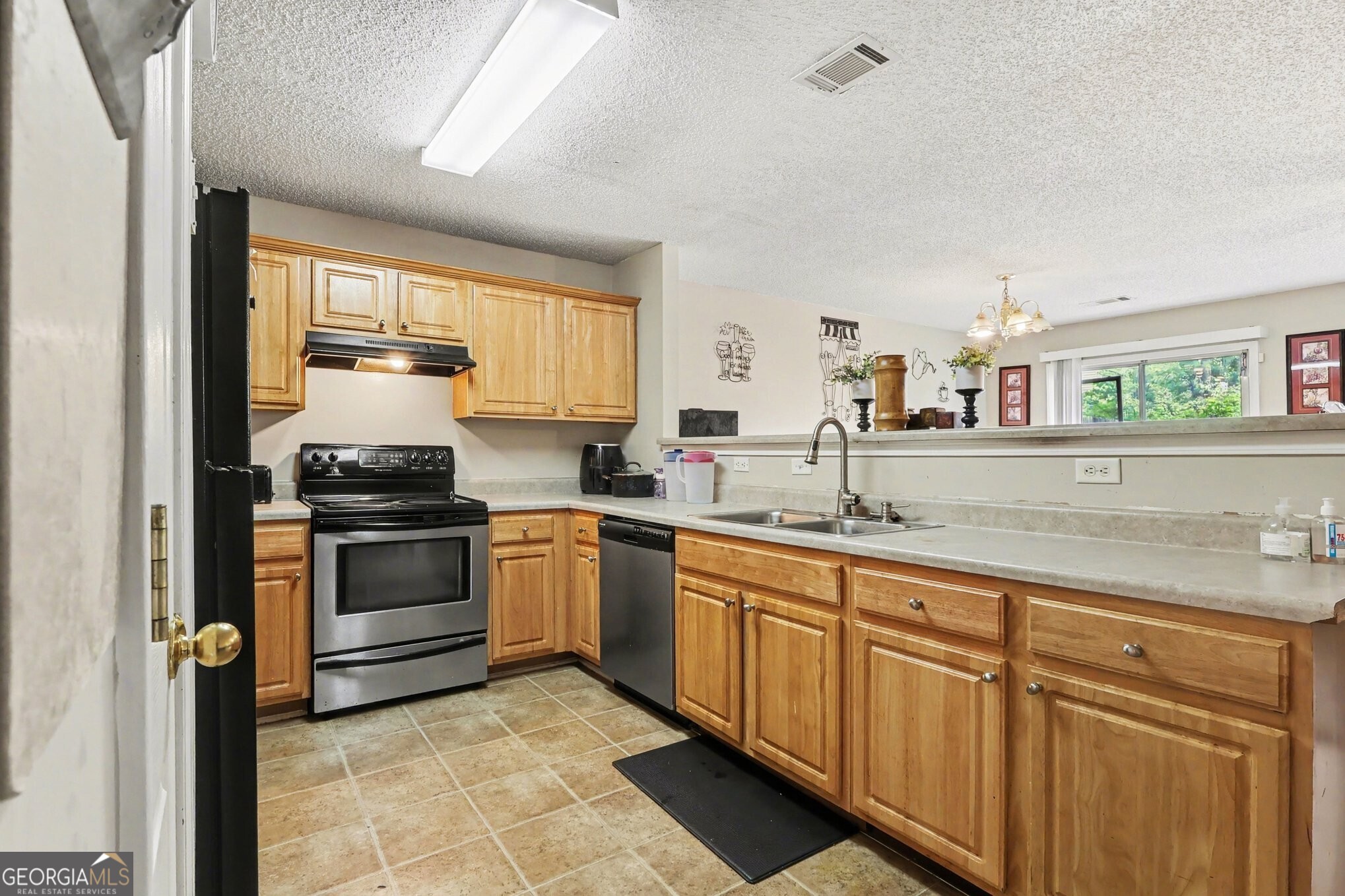 5330 Creekview Lane