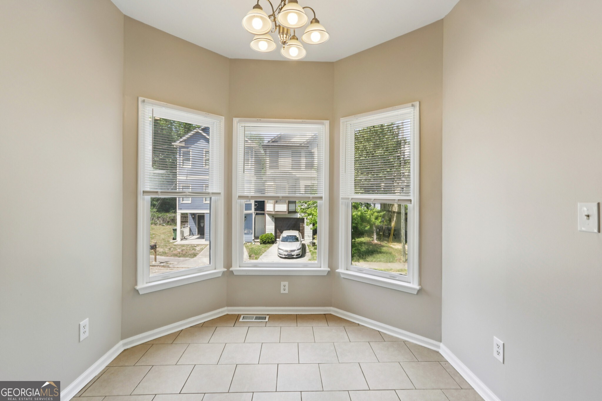 739 Prince Place