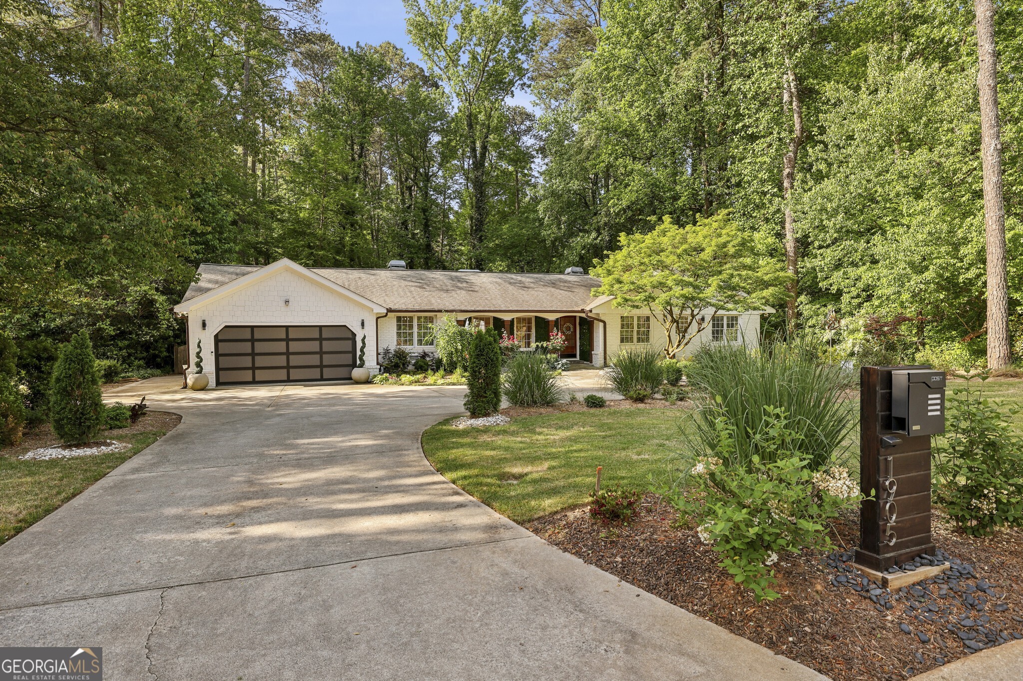 1905 Gainsborough Drive