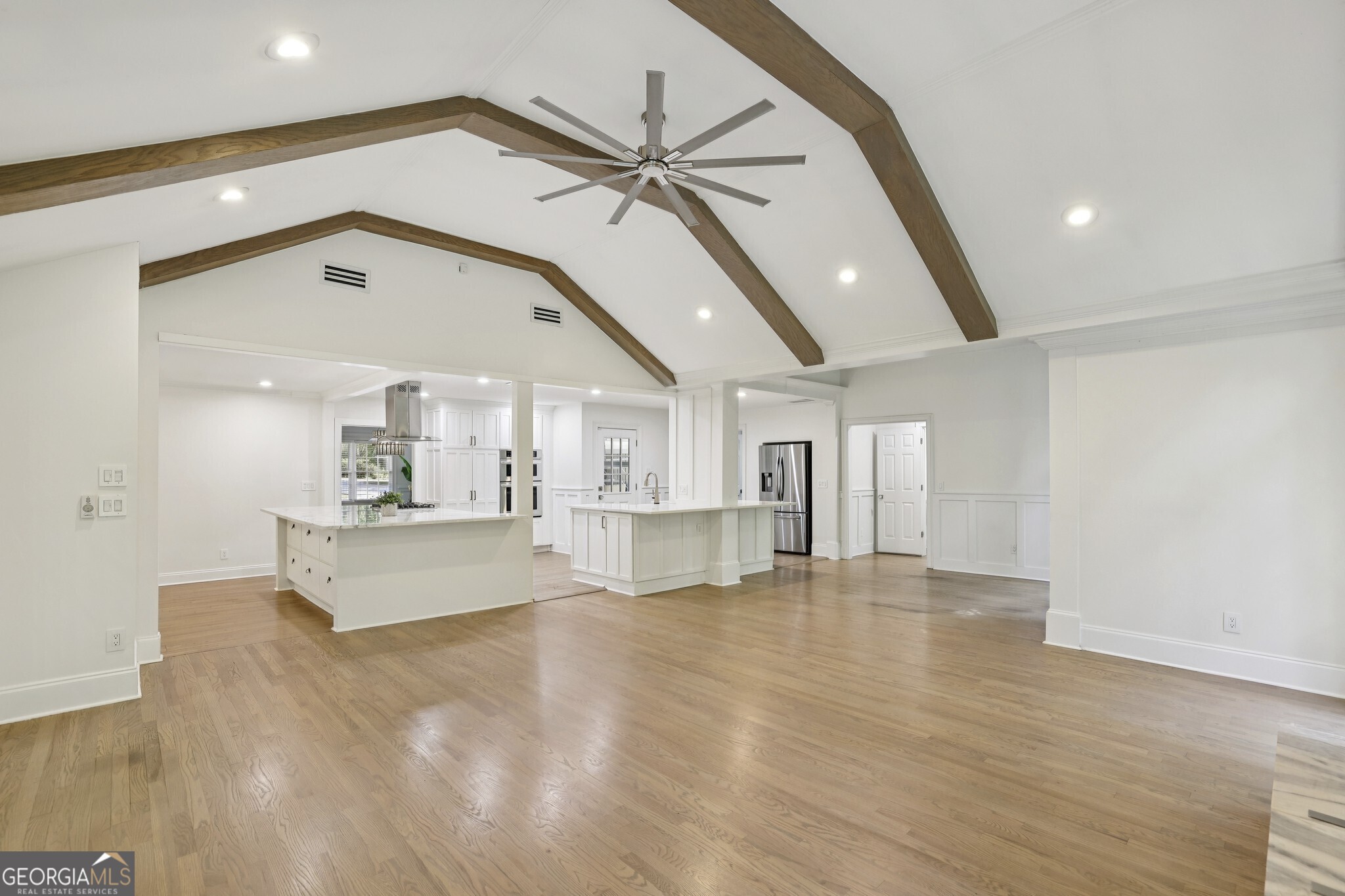 1905 Gainsborough Drive