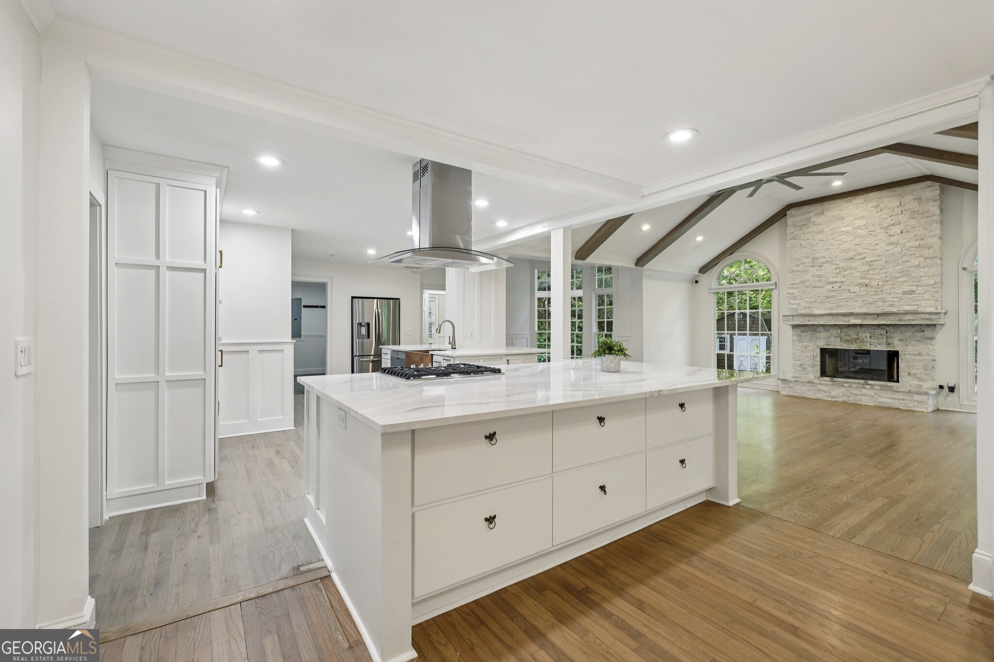 1905 Gainsborough Drive