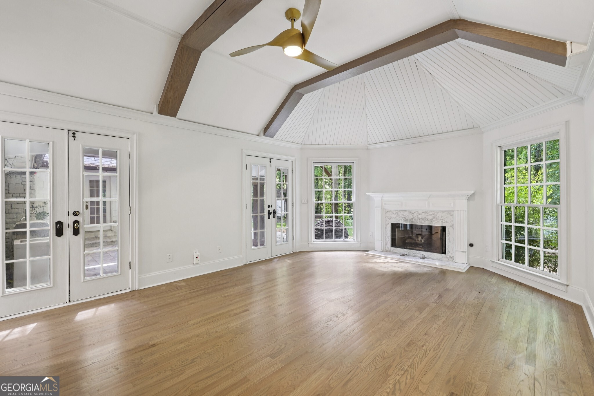 1905 Gainsborough Drive