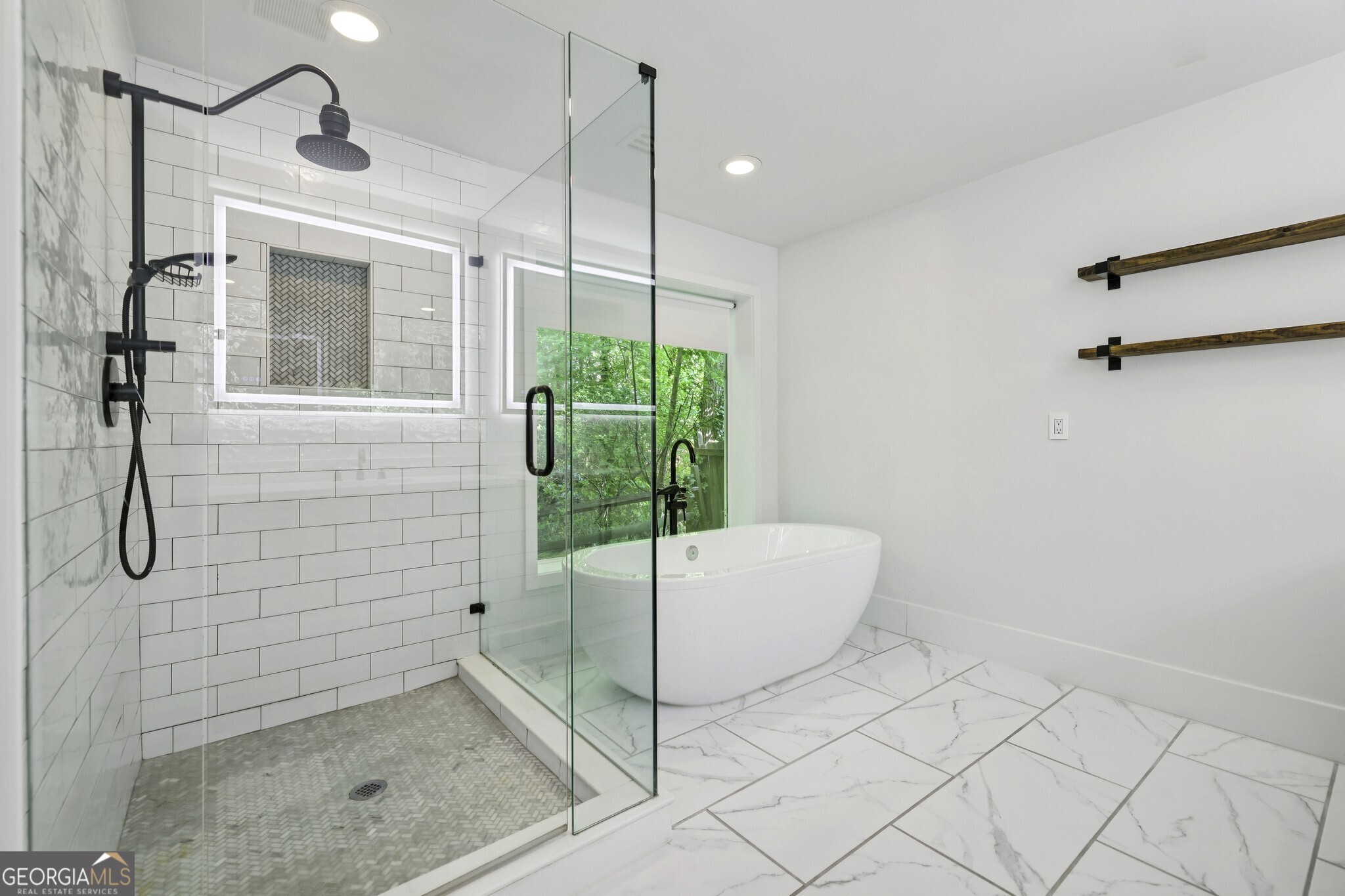 1905 Gainsborough Drive