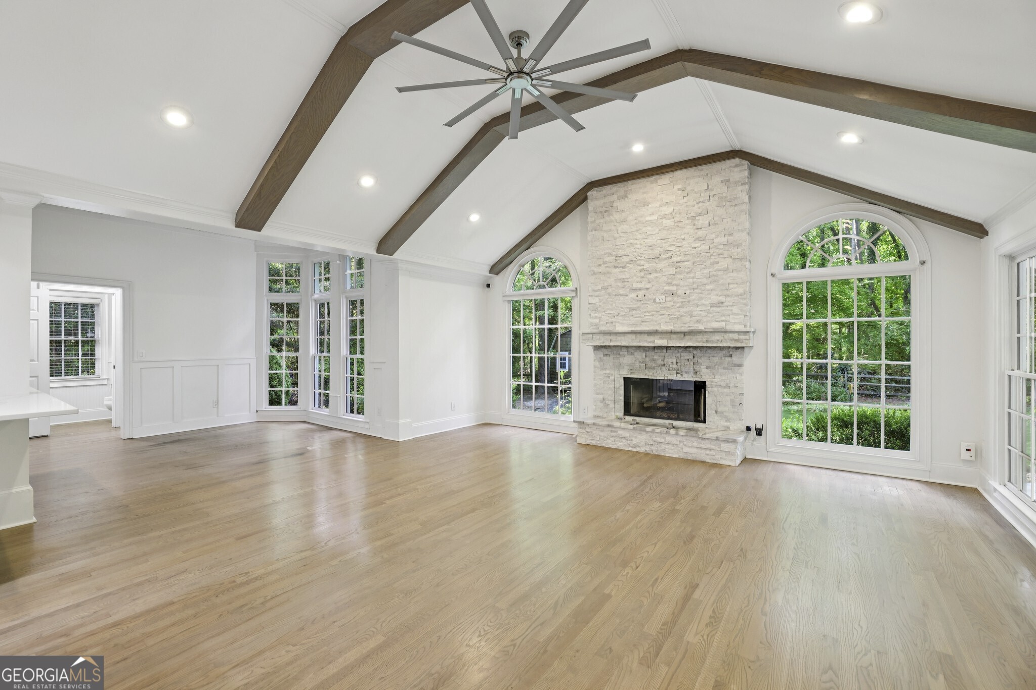 1905 Gainsborough Drive