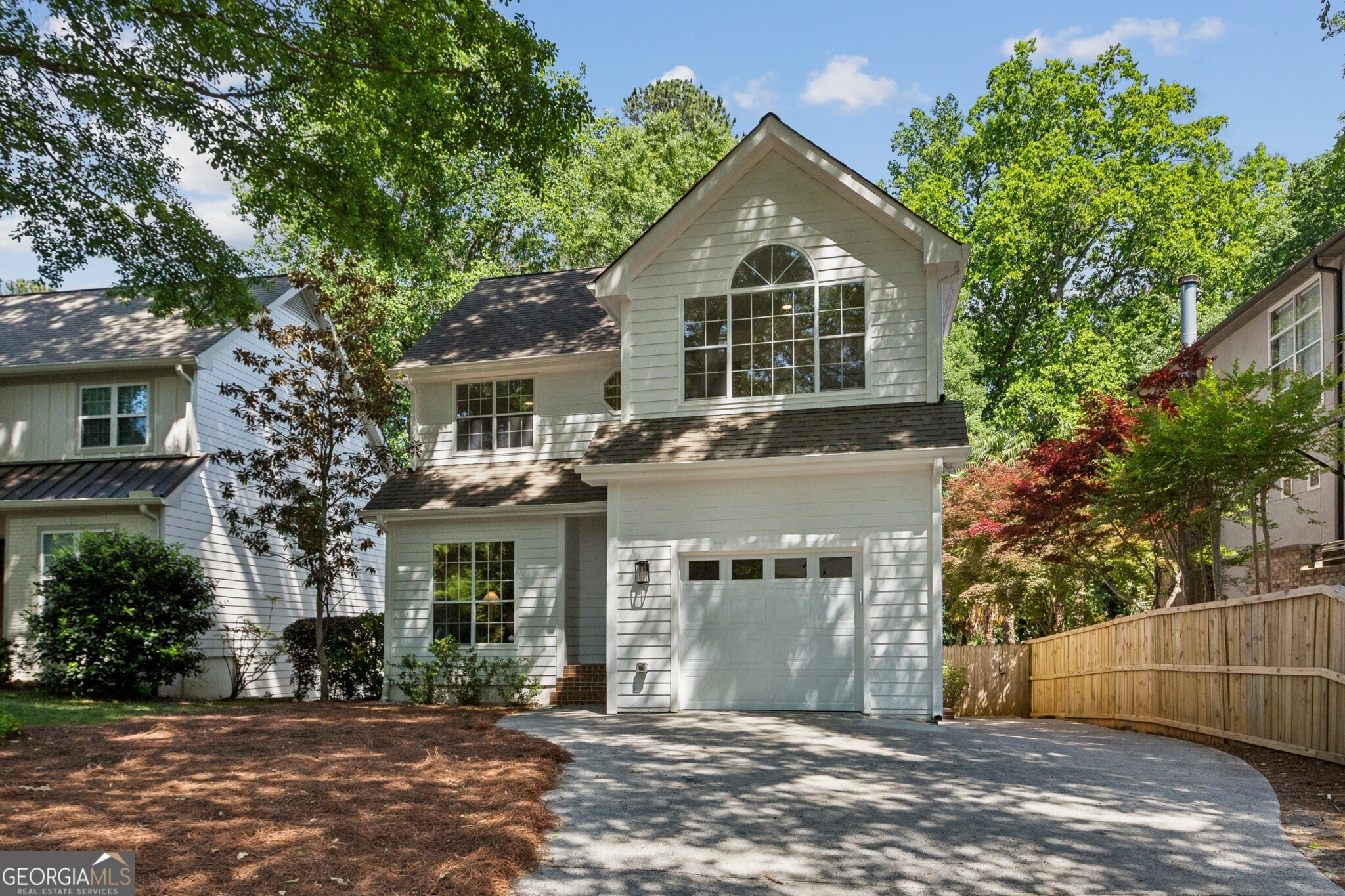 2433 Oostanaula Drive NE