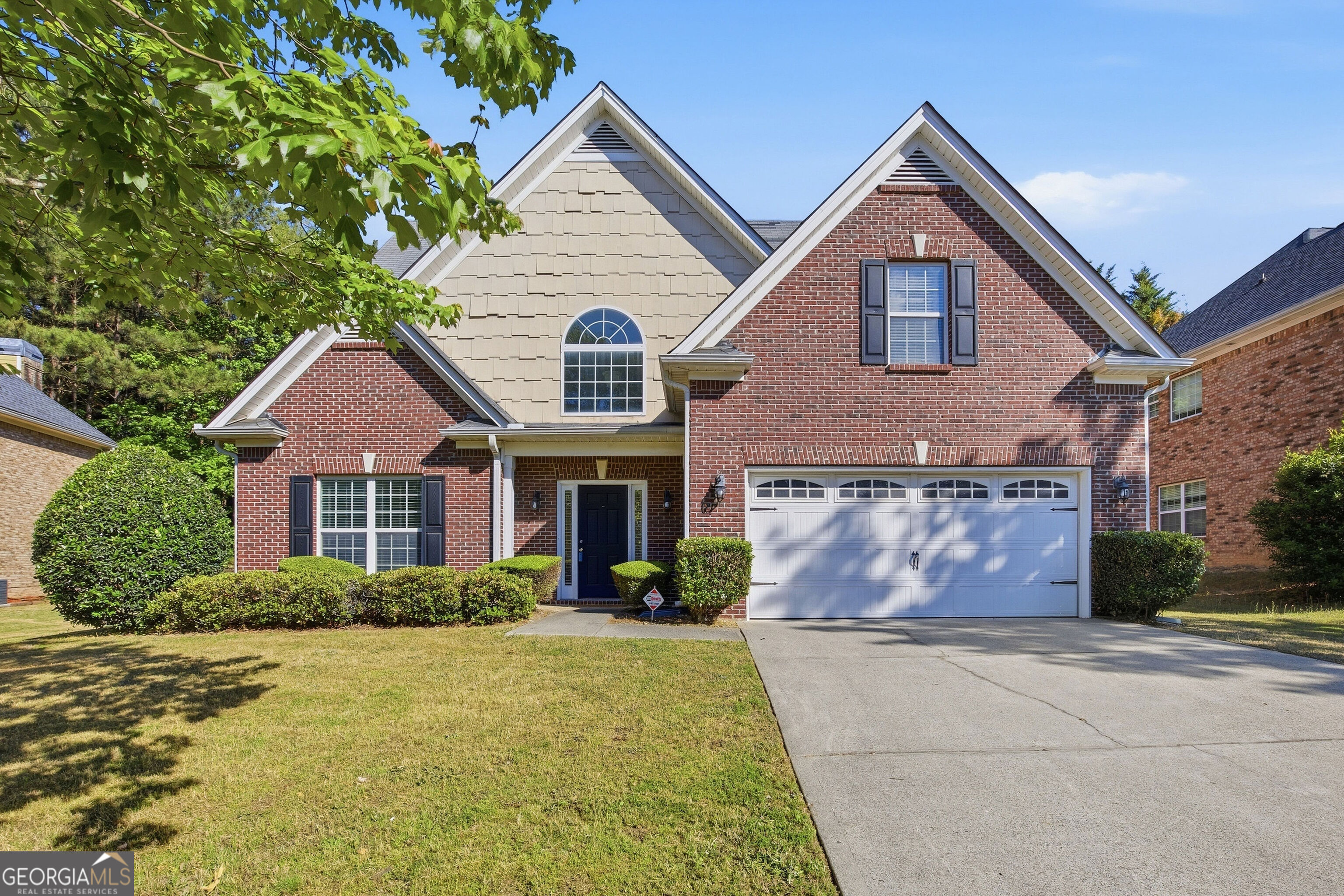 910 Park Knoll Court