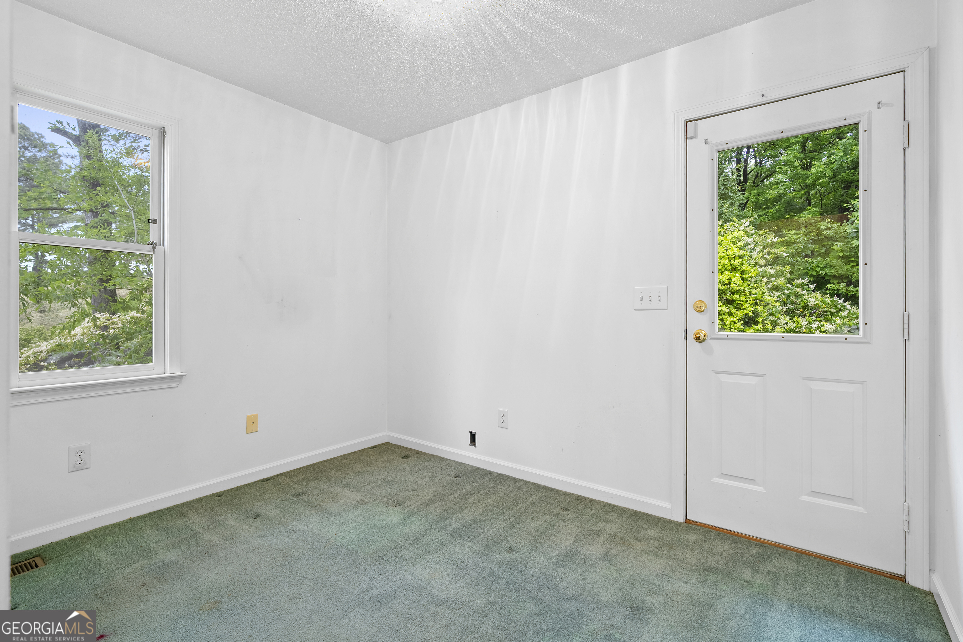 2000 Emerald Drive