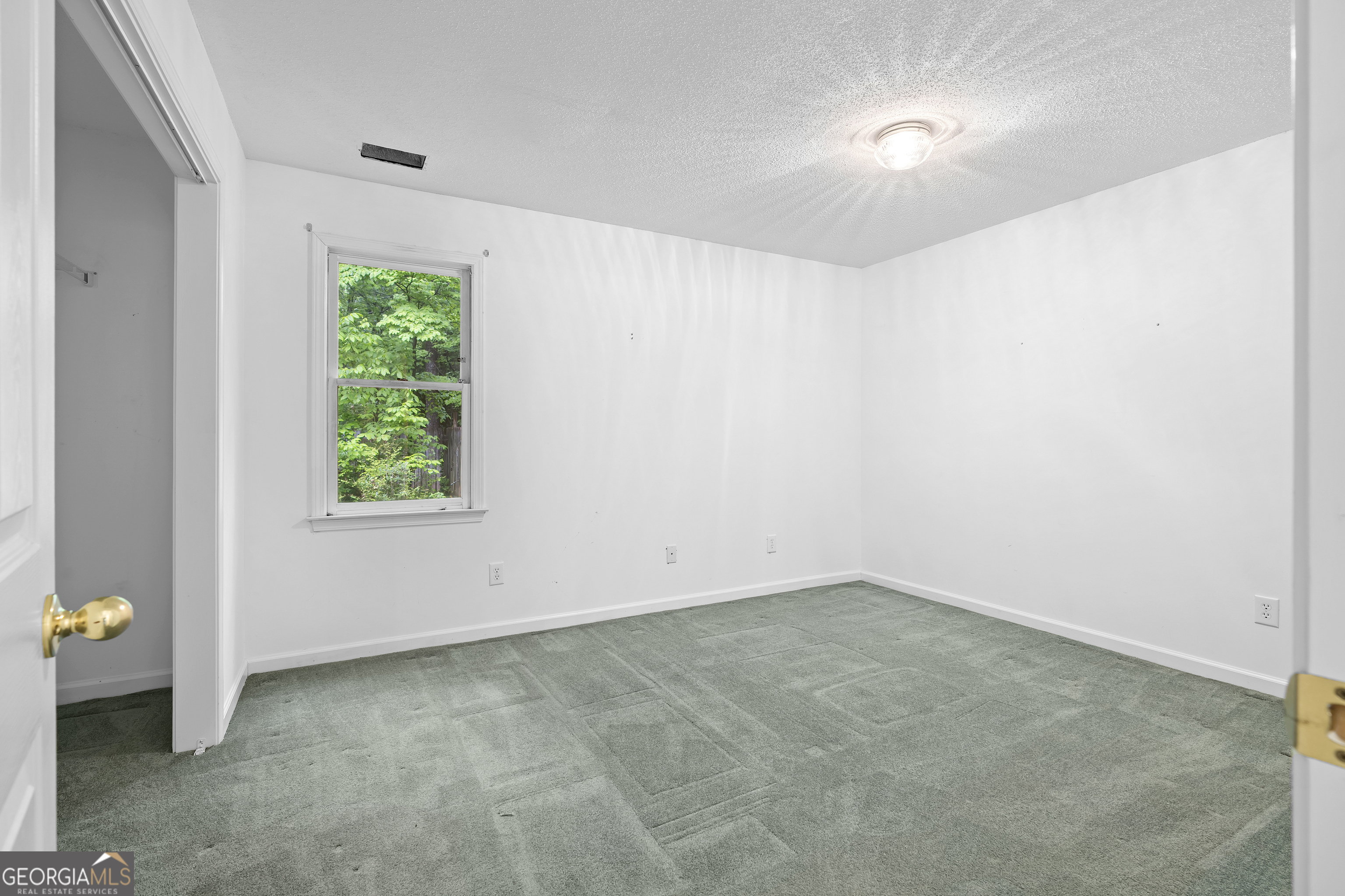 2000 Emerald Drive