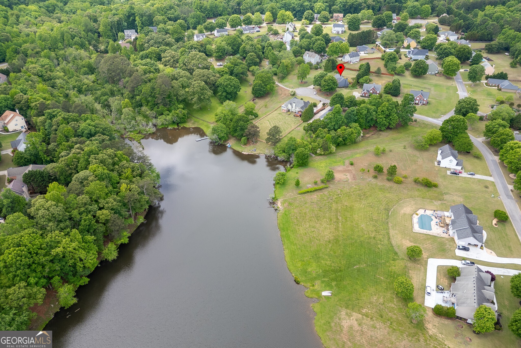 933 Cruce Lake Drive