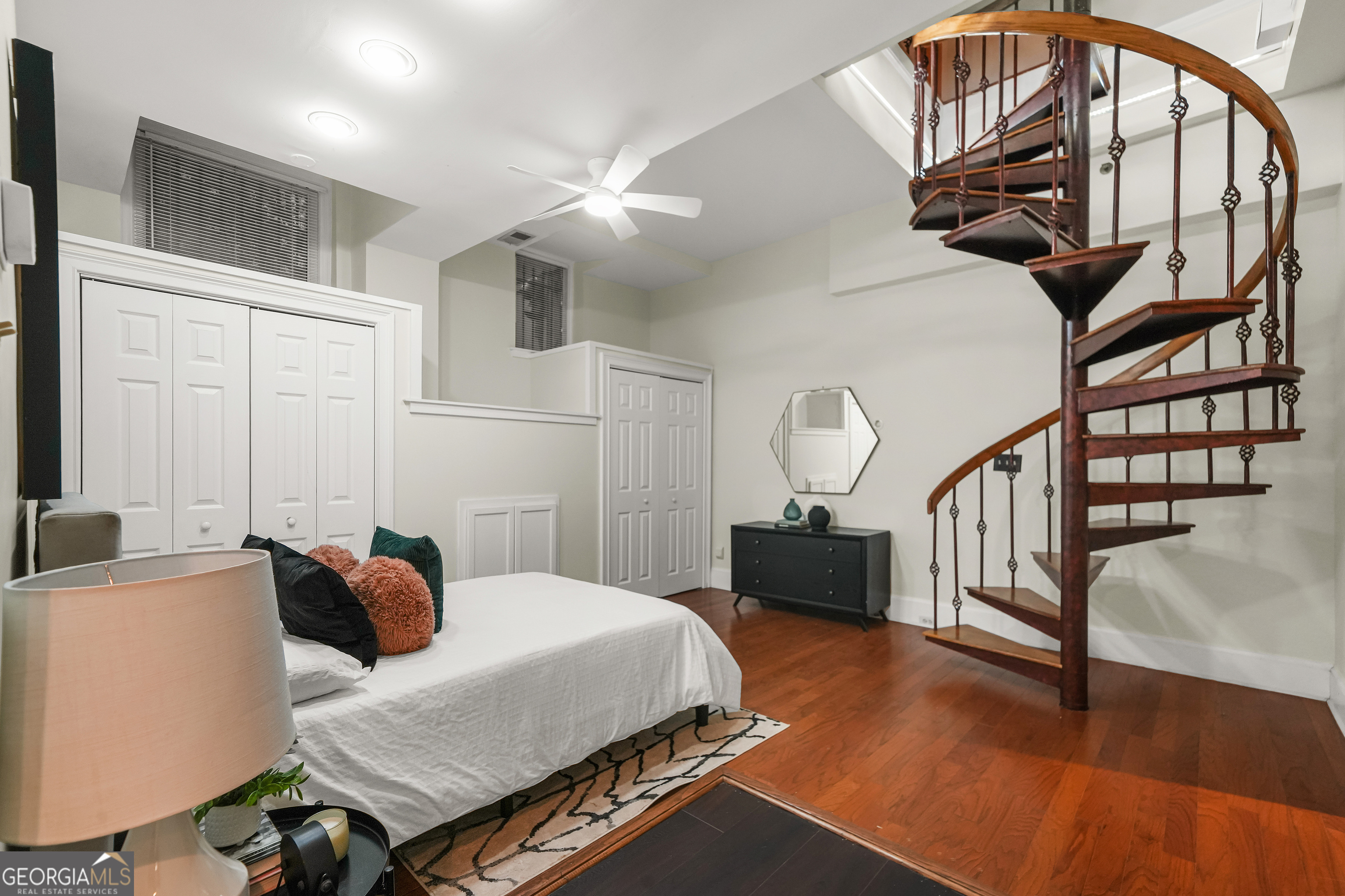 30 5th Street NE # 101