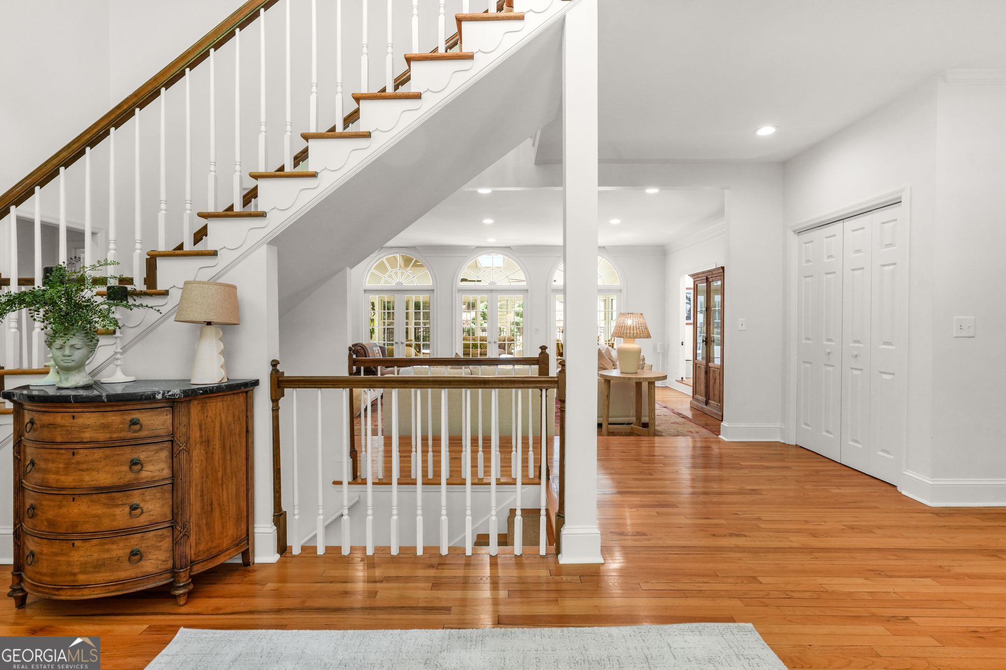 895 Waddington Court