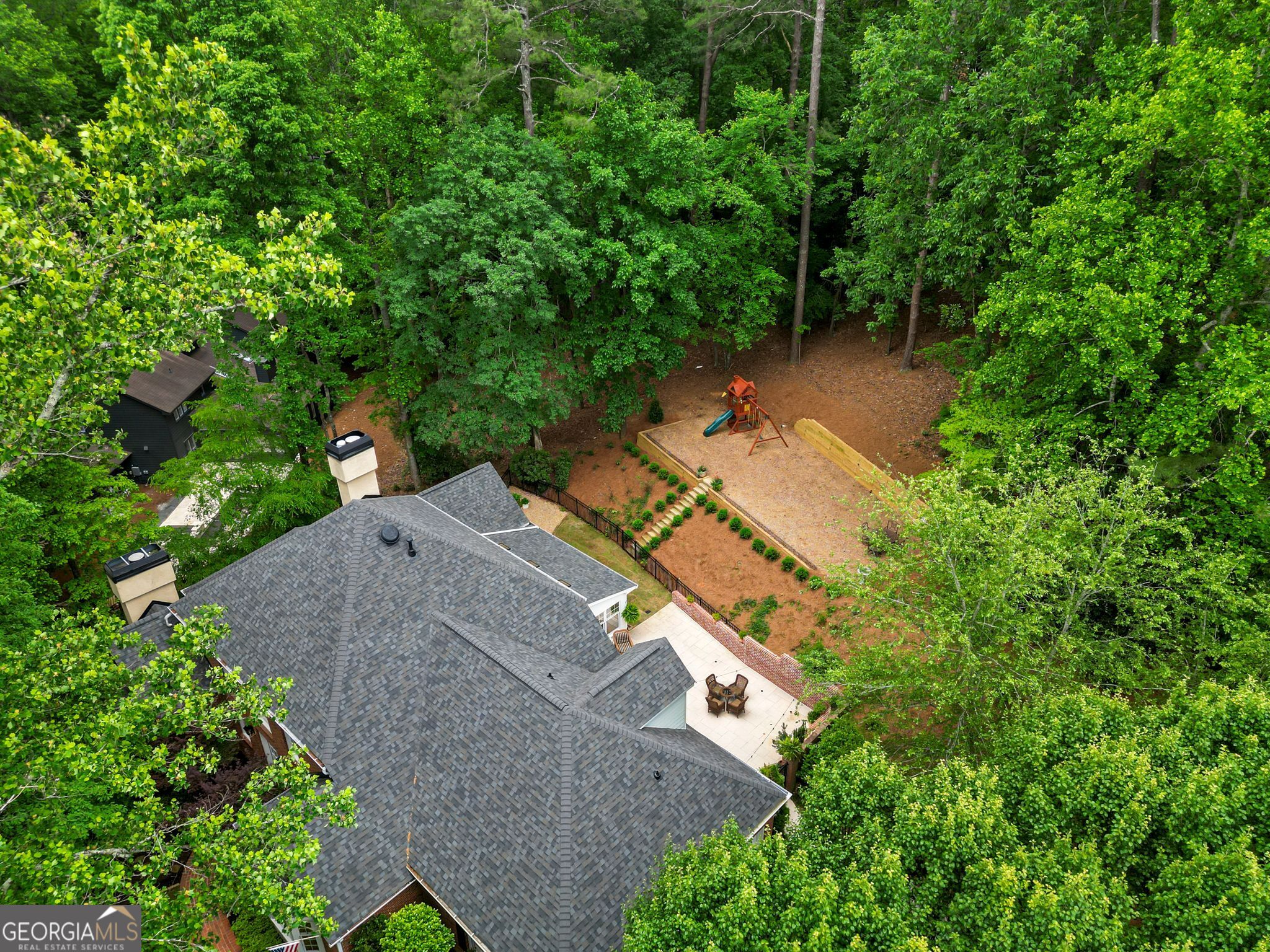 895 Waddington Court