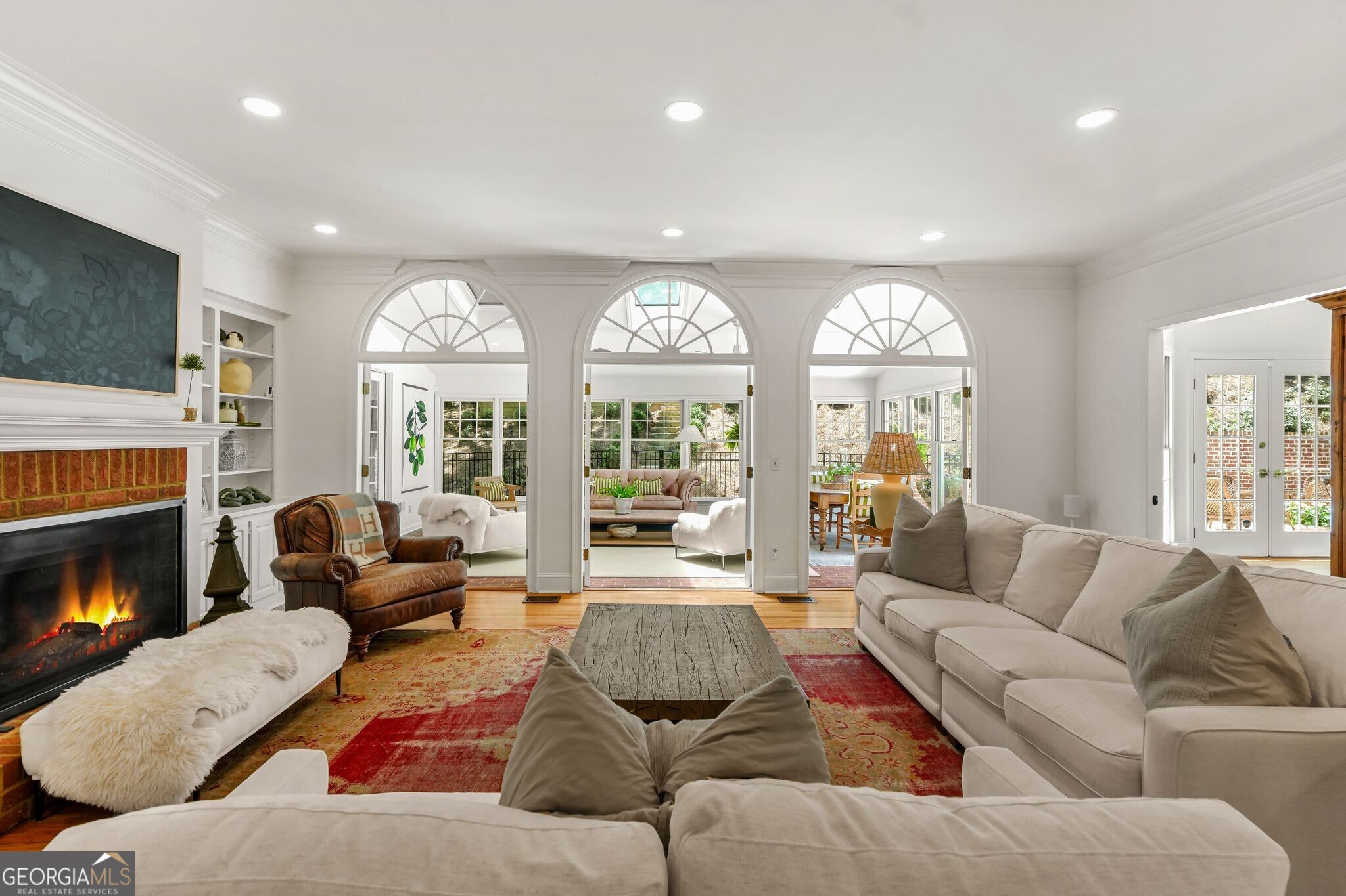 895 Waddington Court