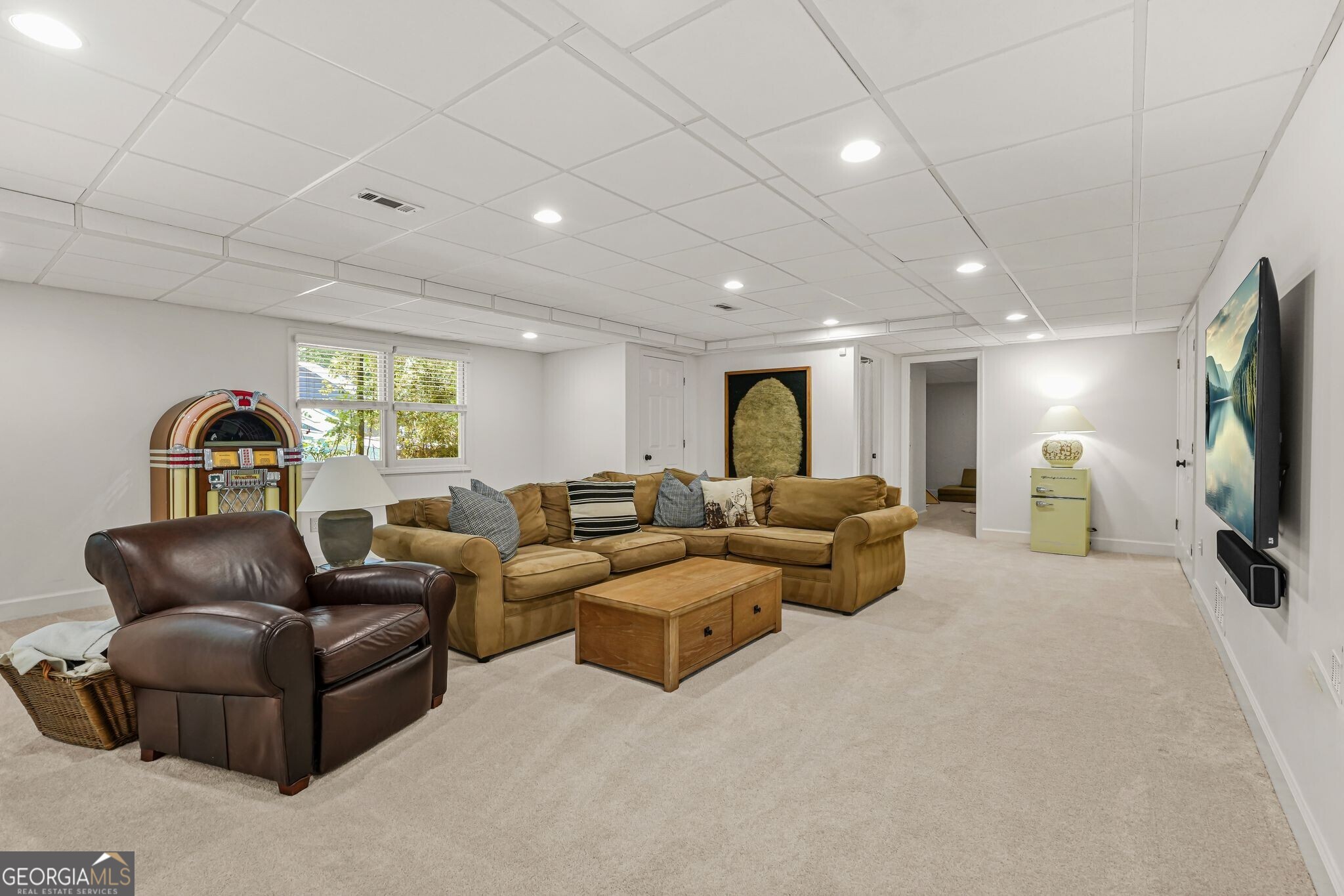 895 Waddington Court