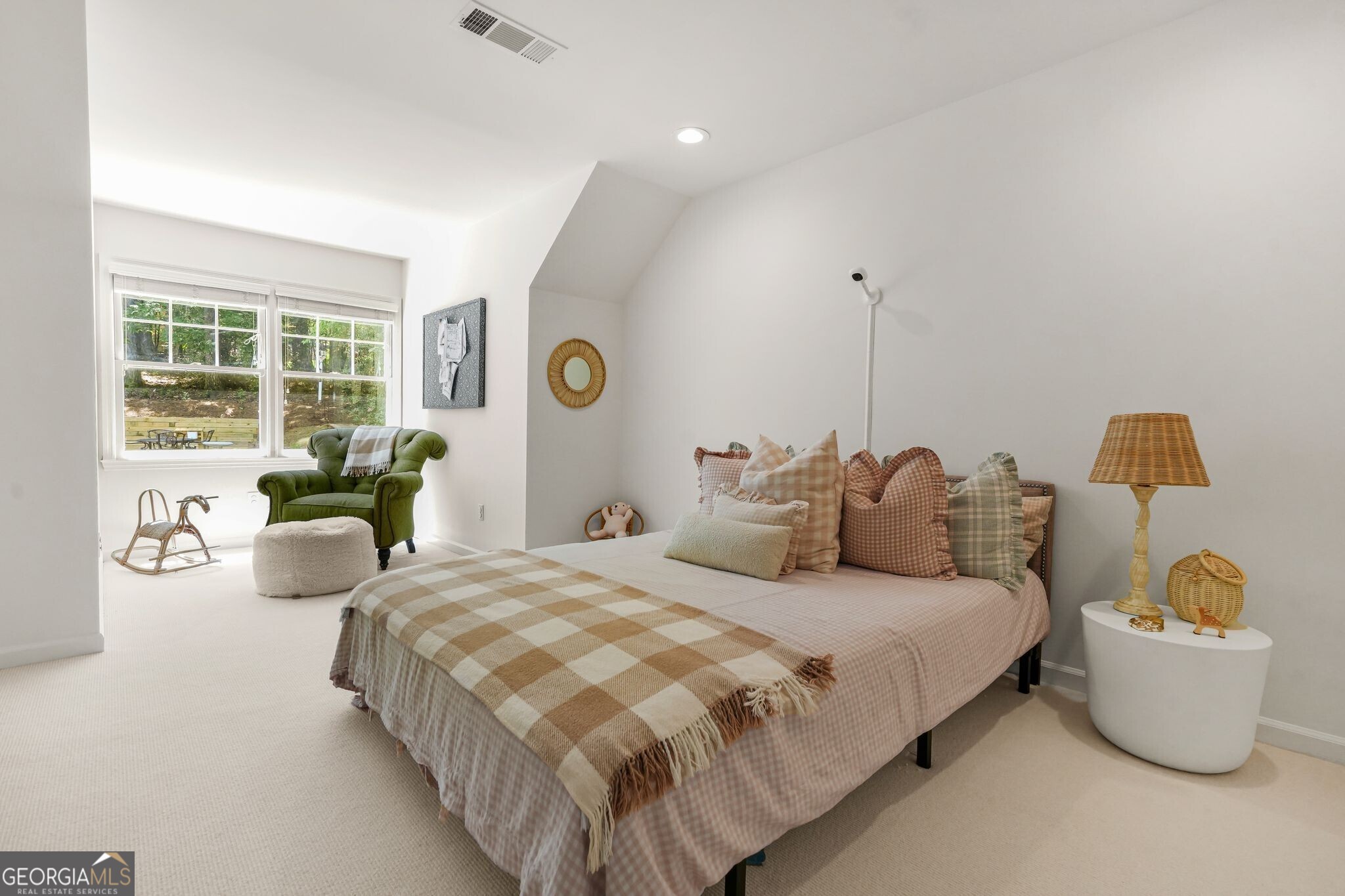 895 Waddington Court