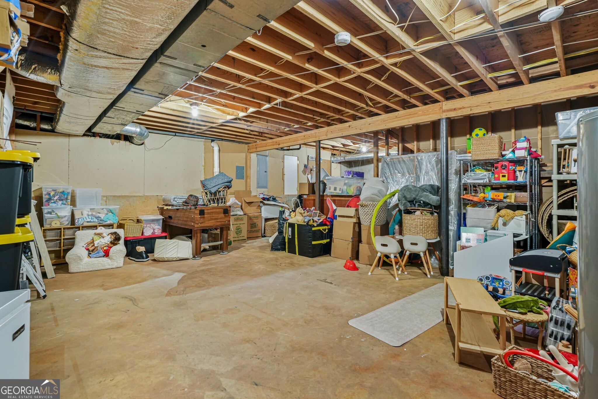 895 Waddington Court