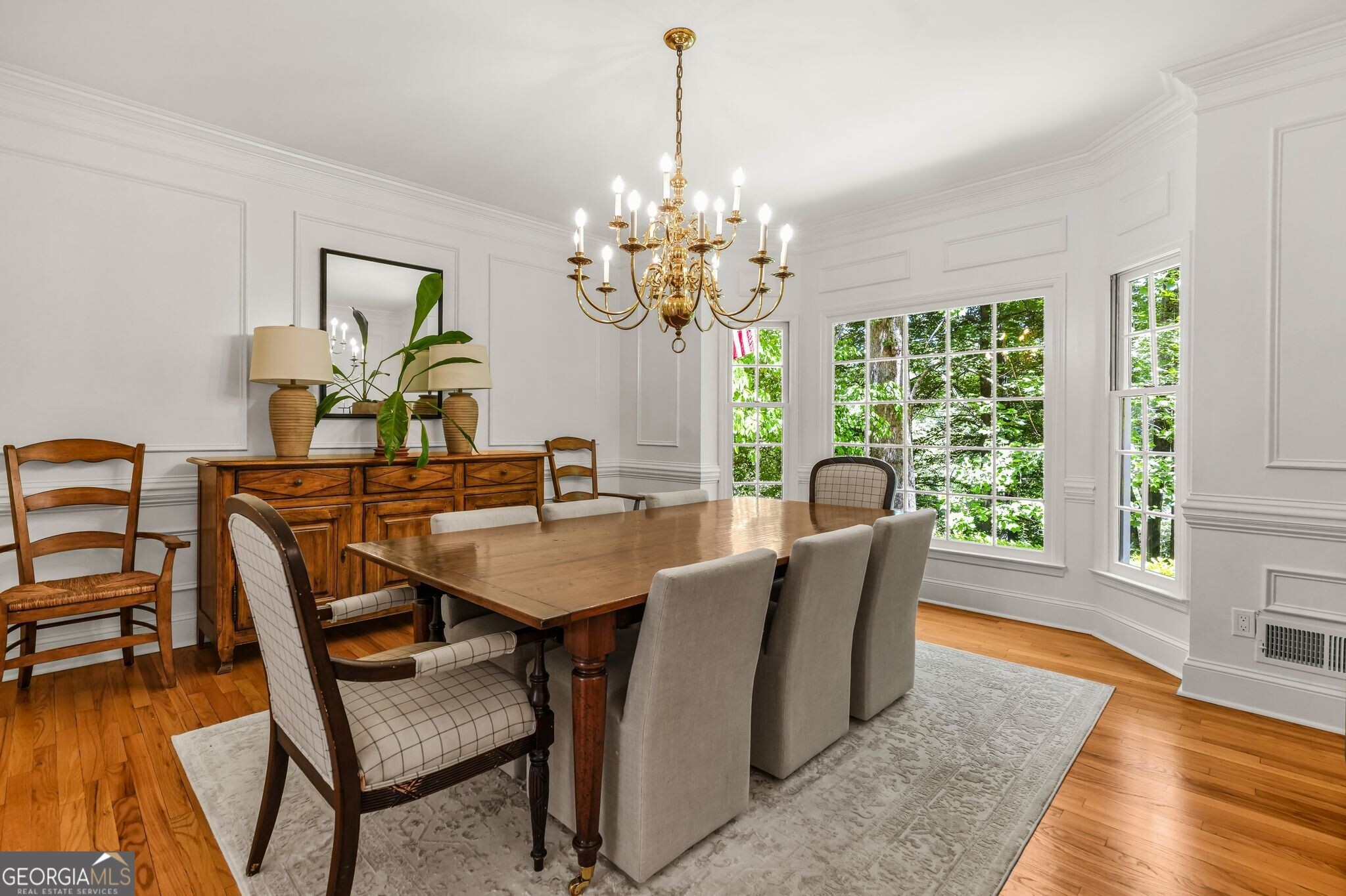 895 Waddington Court