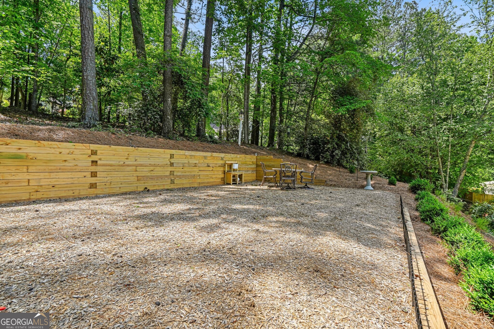 895 Waddington Court