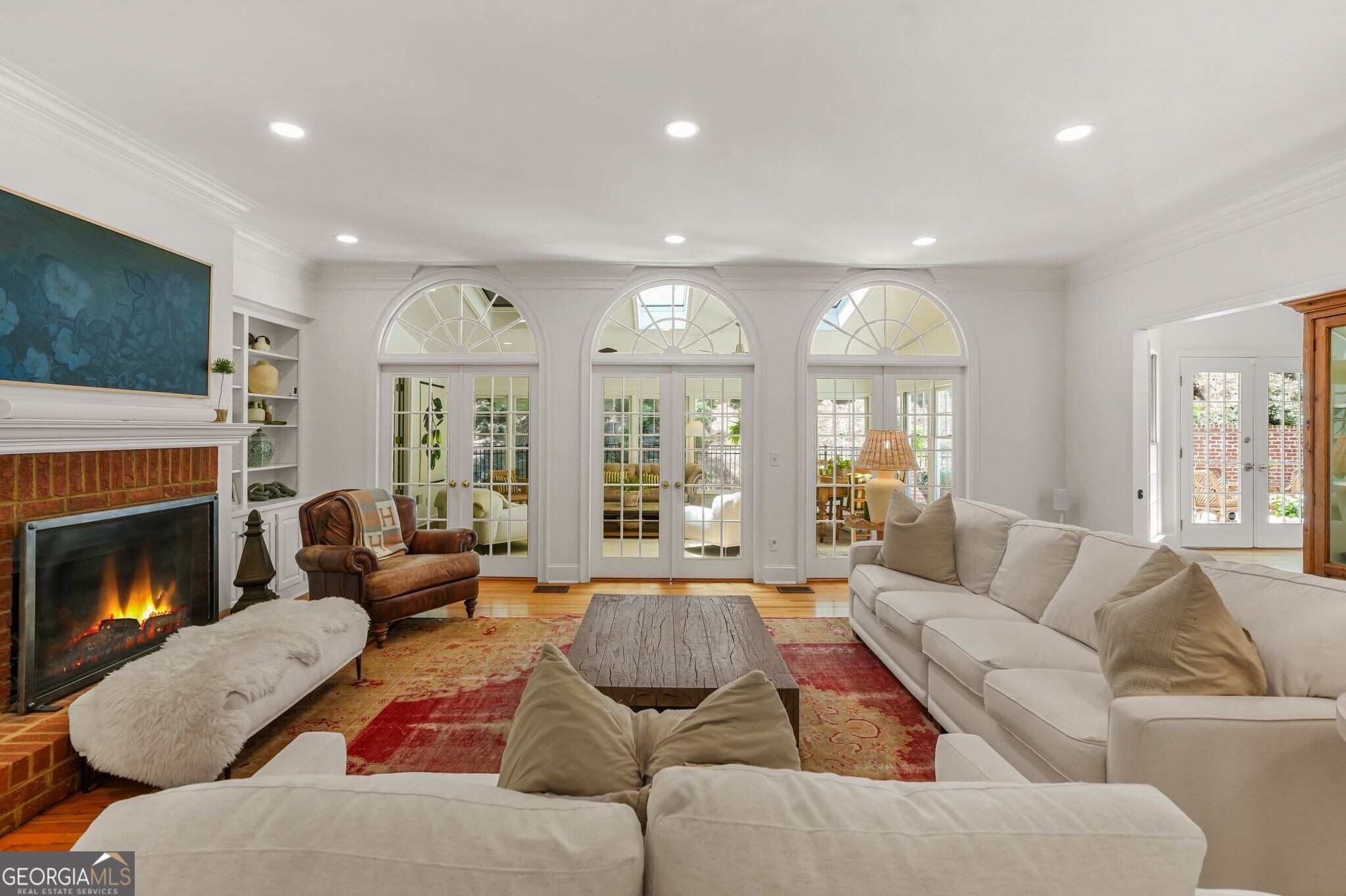 895 Waddington Court