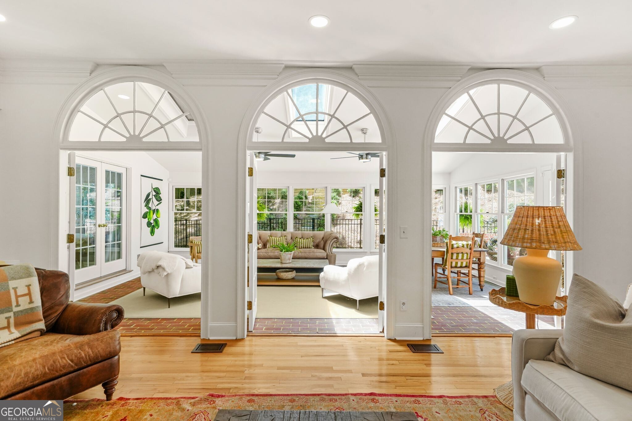 895 Waddington Court