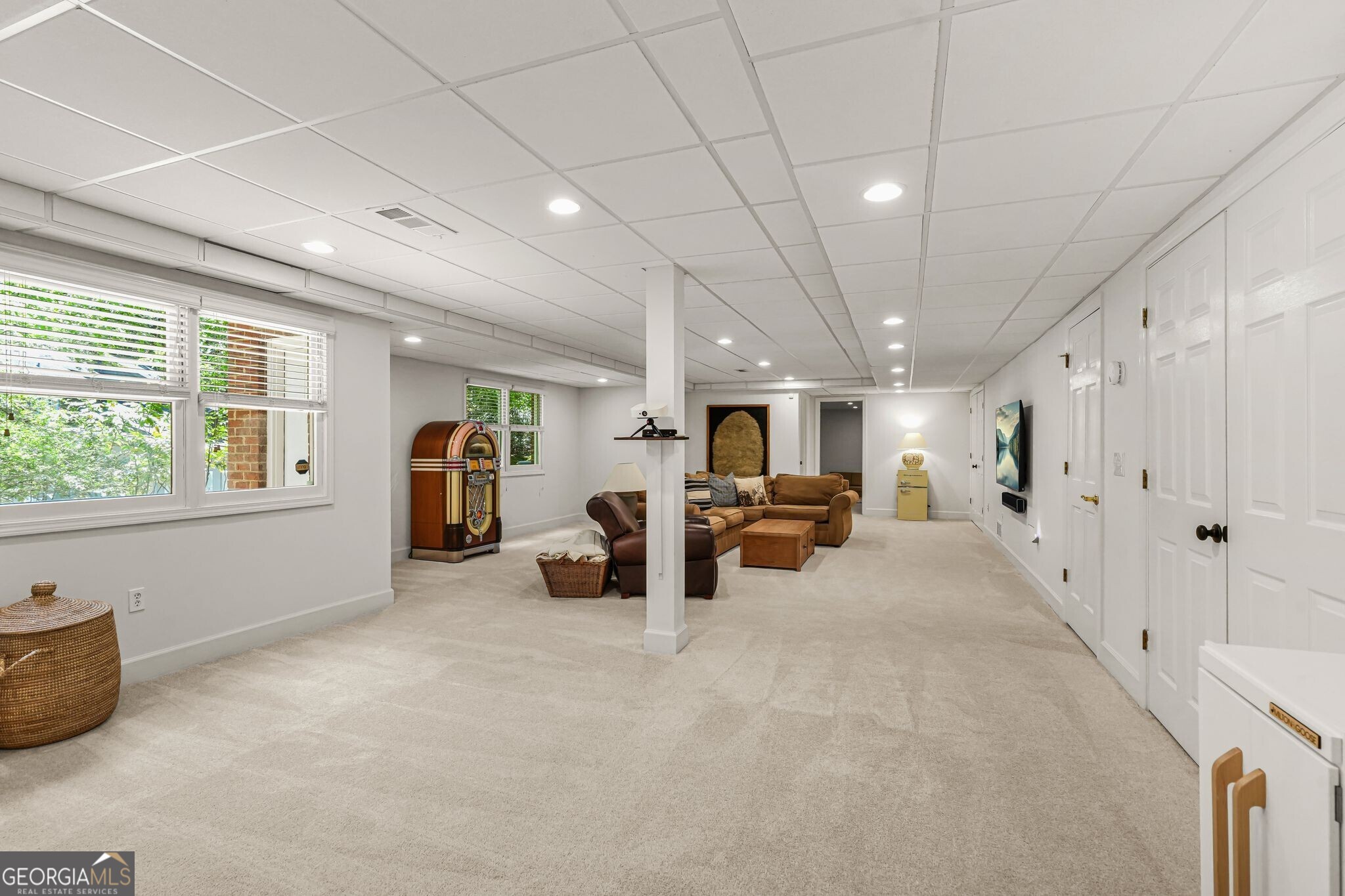 895 Waddington Court