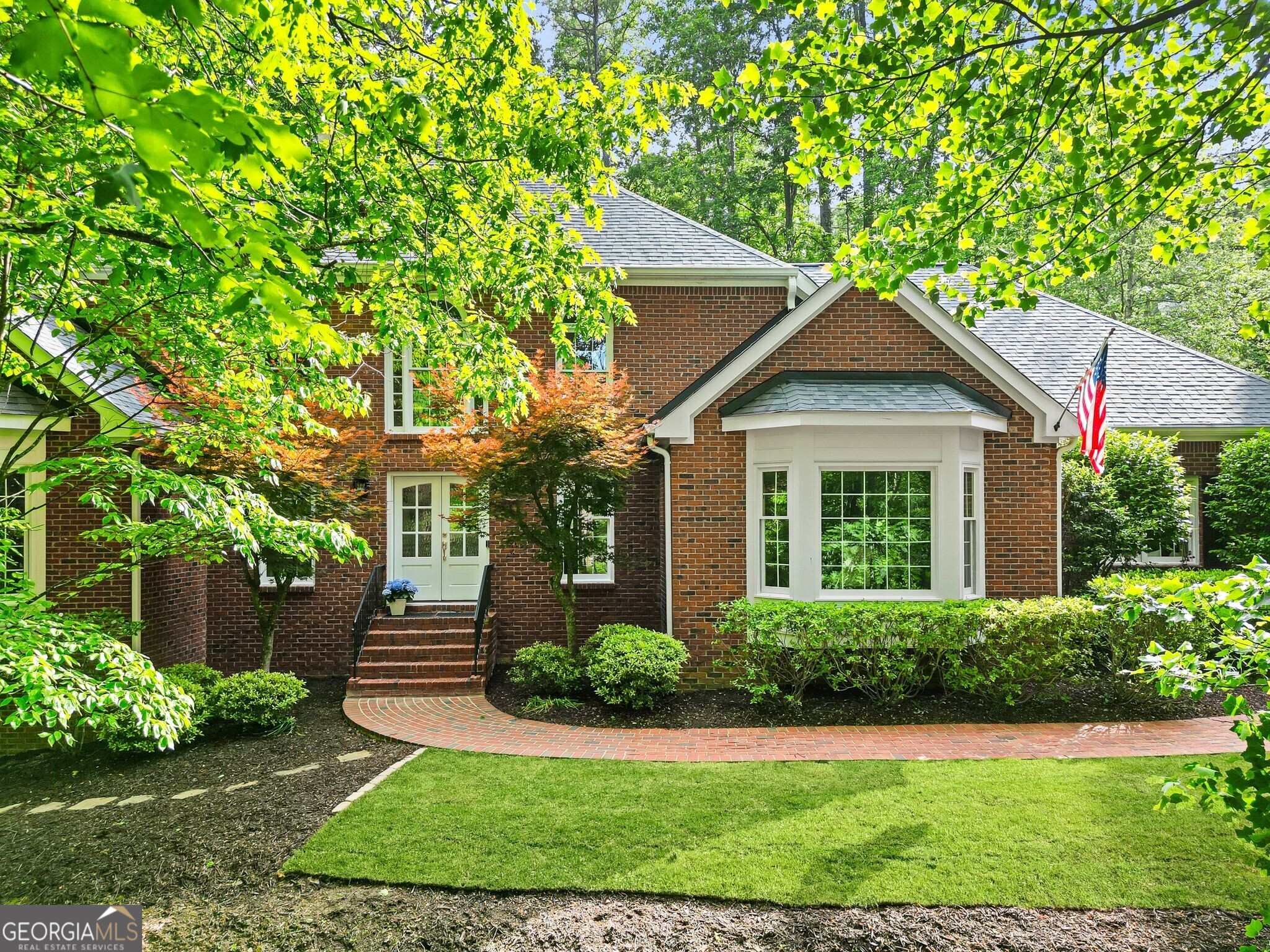 895 Waddington Court