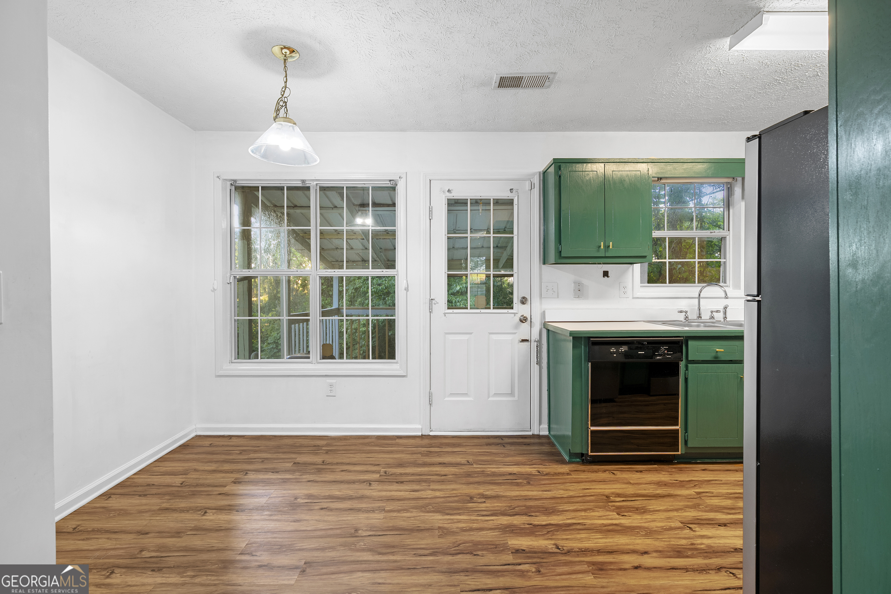 3504 Freeport Drive