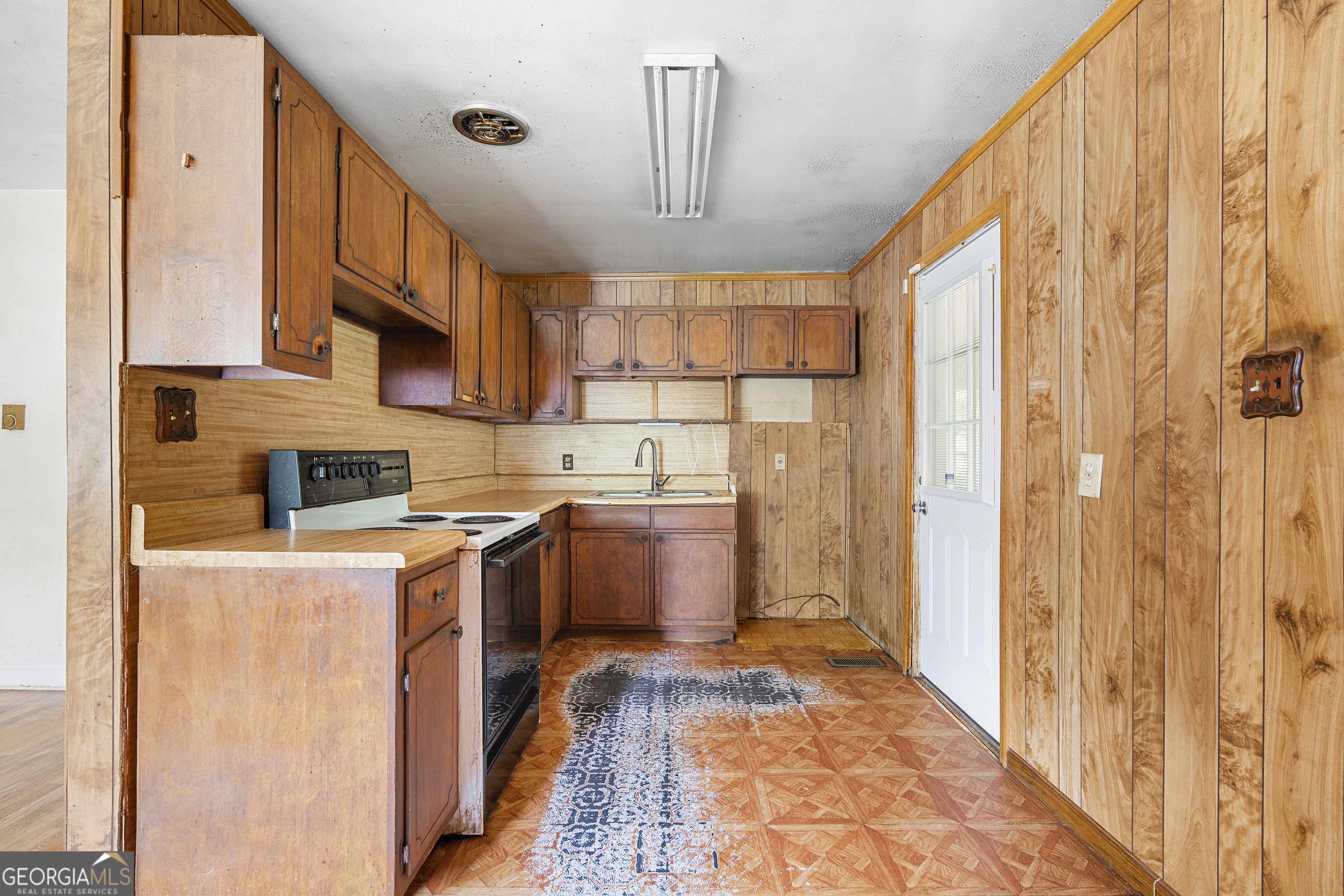 6646 Wolf River Court