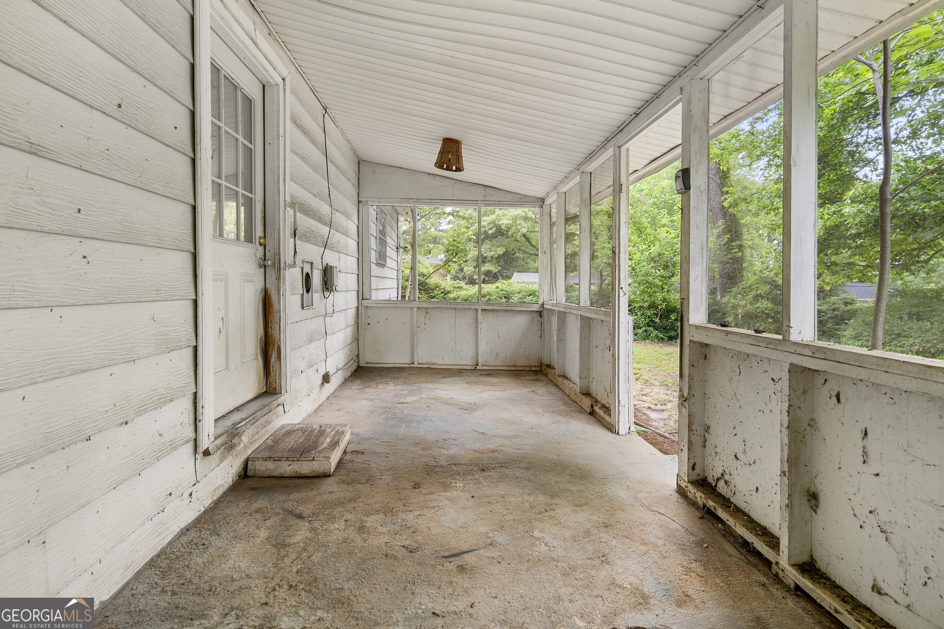 6646 Wolf River Court