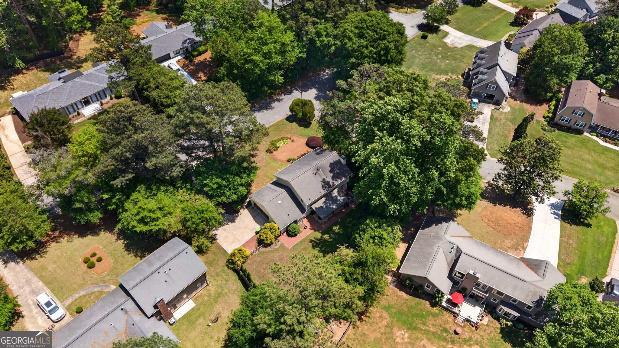 445 Cove Drive NE