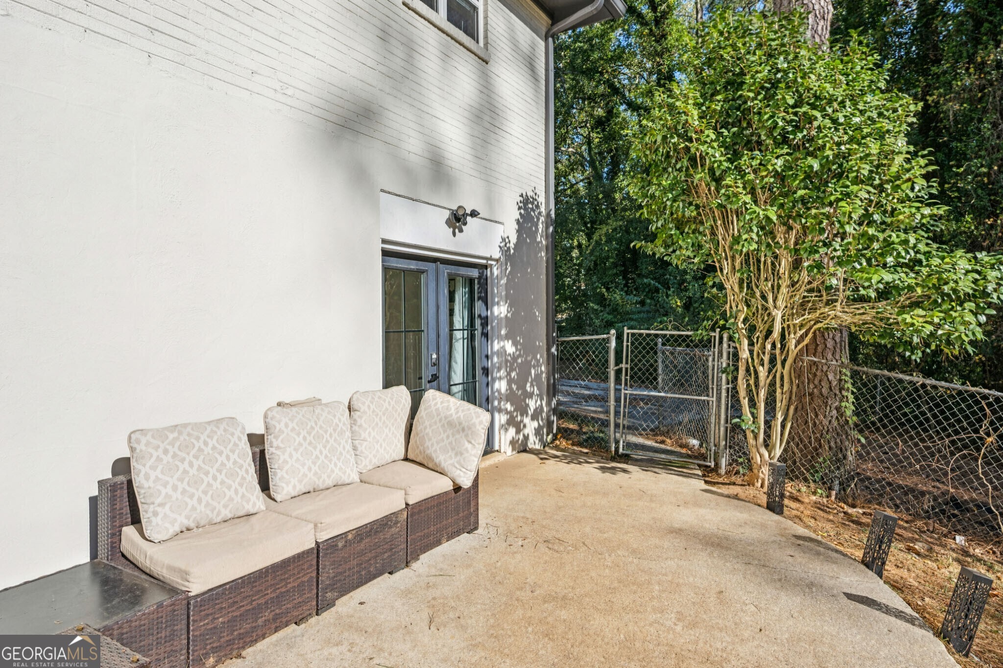 2432 Kelly Lake Drive