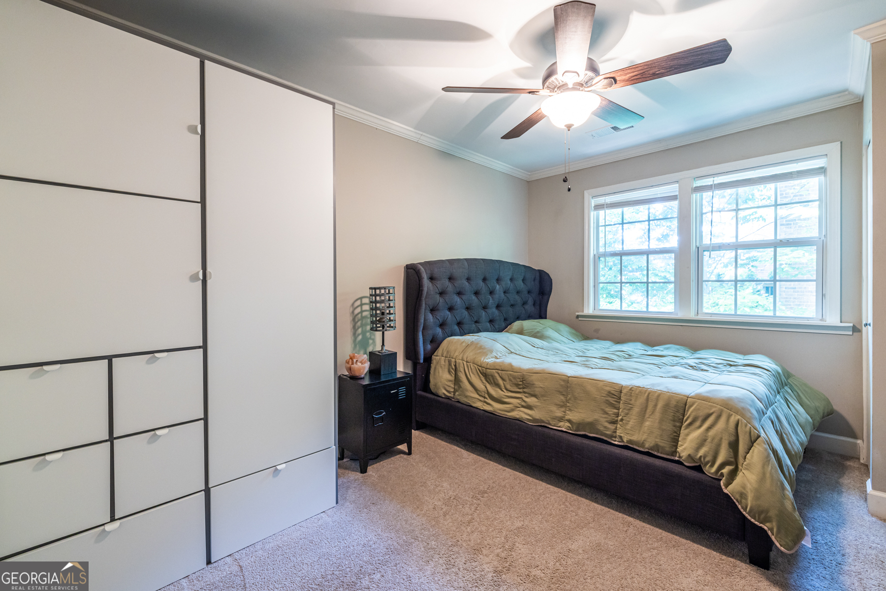 6520 Roswell Road # 73