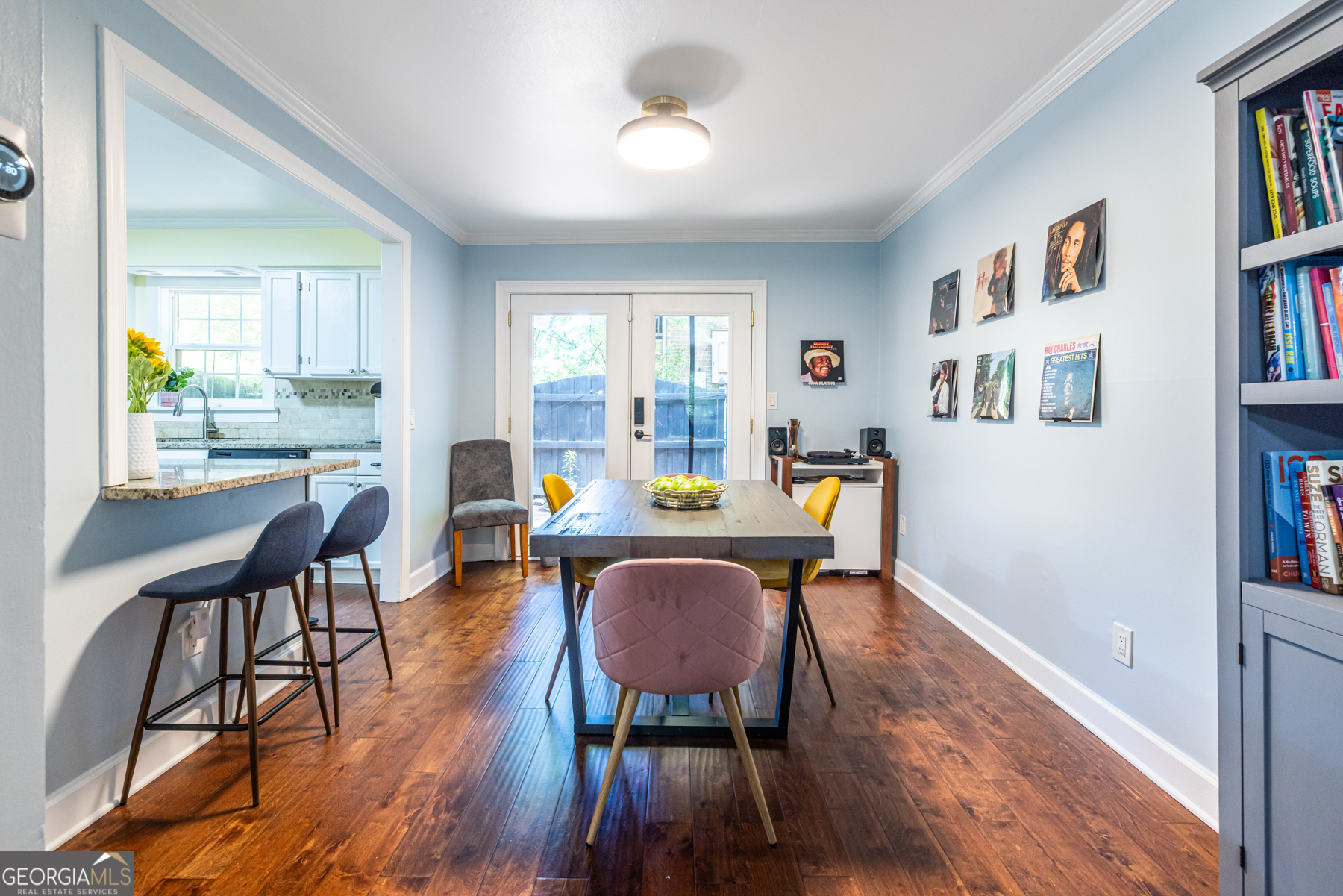 6520 Roswell Road # 73