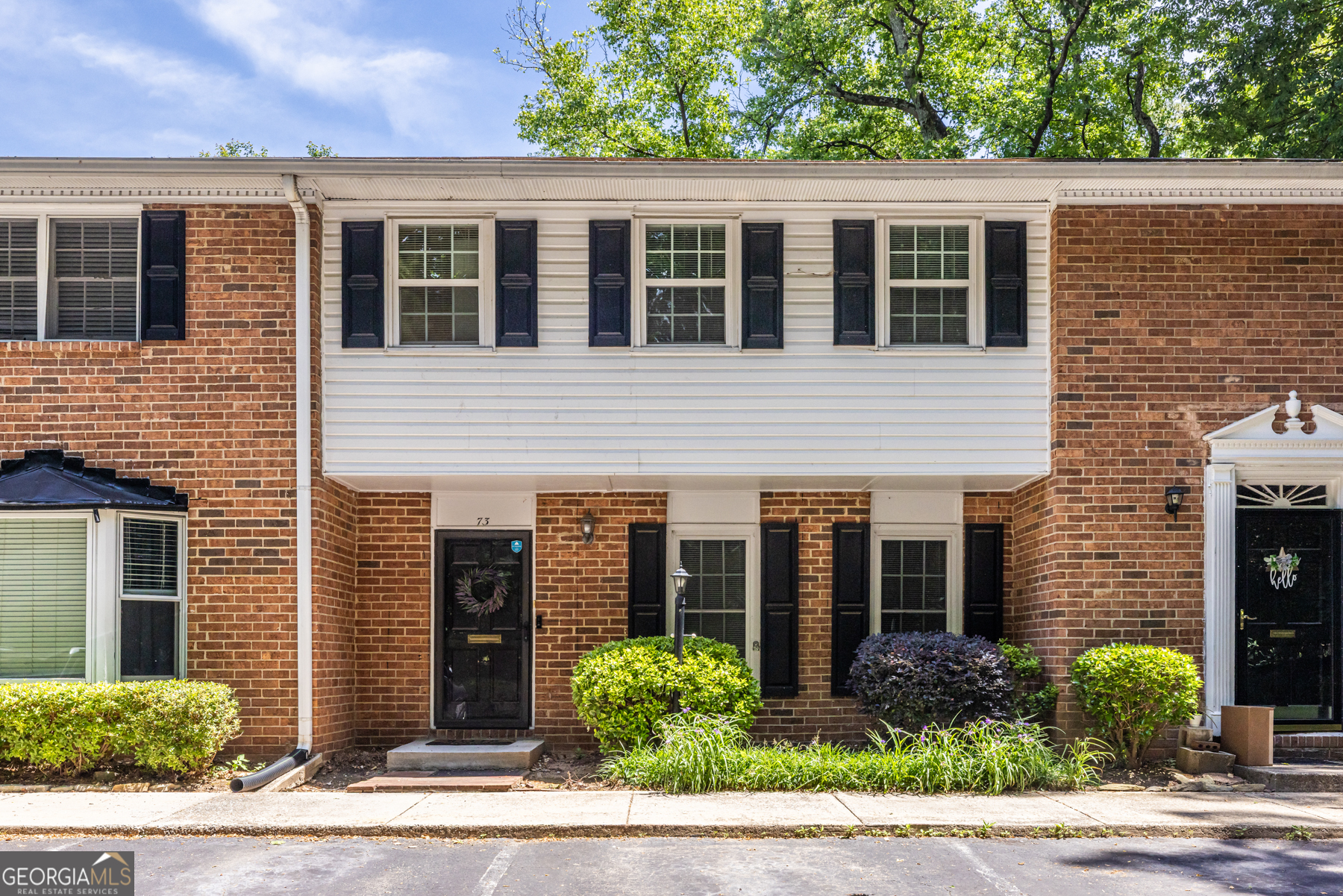 6520 Roswell Road # 73