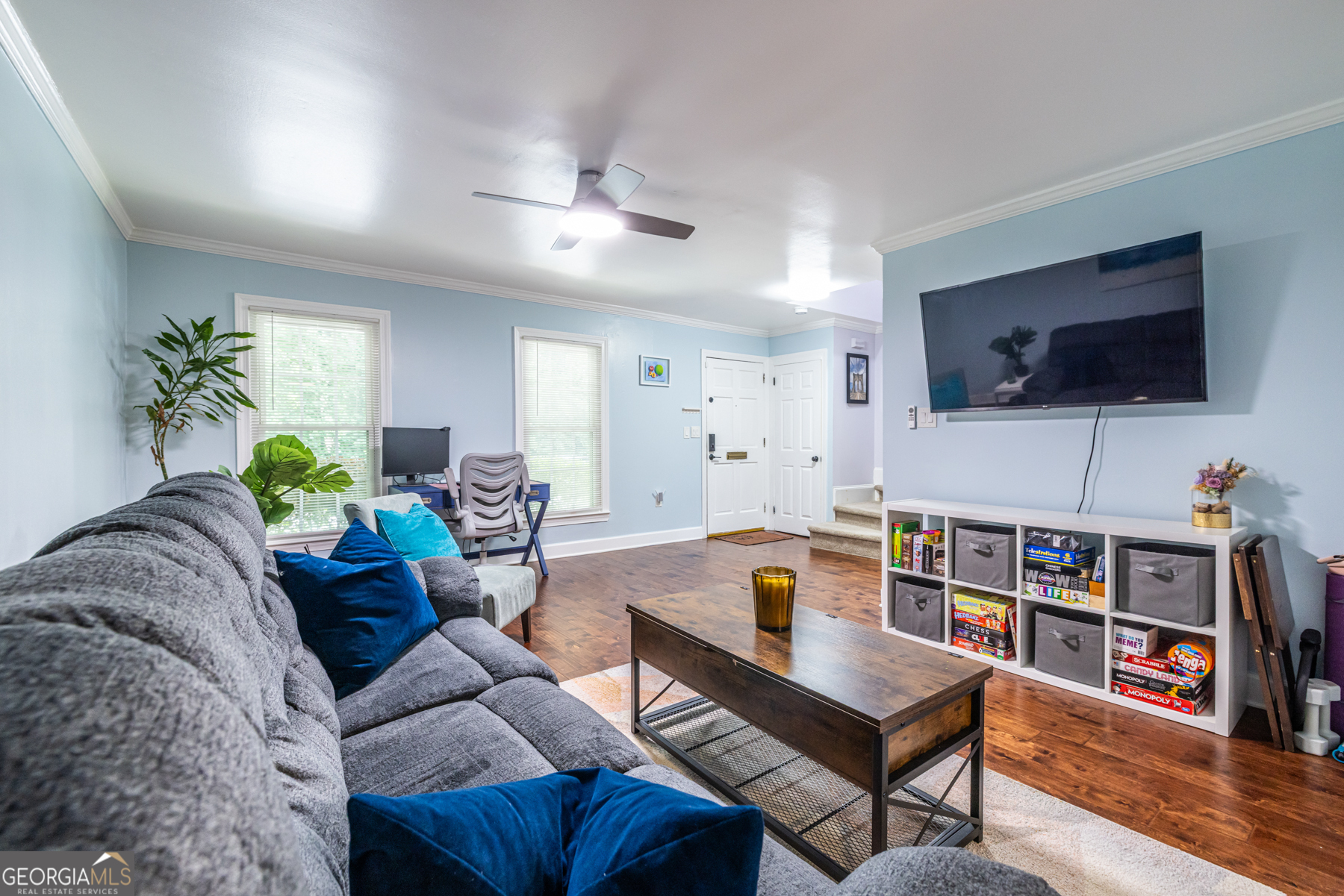 6520 Roswell Road # 73