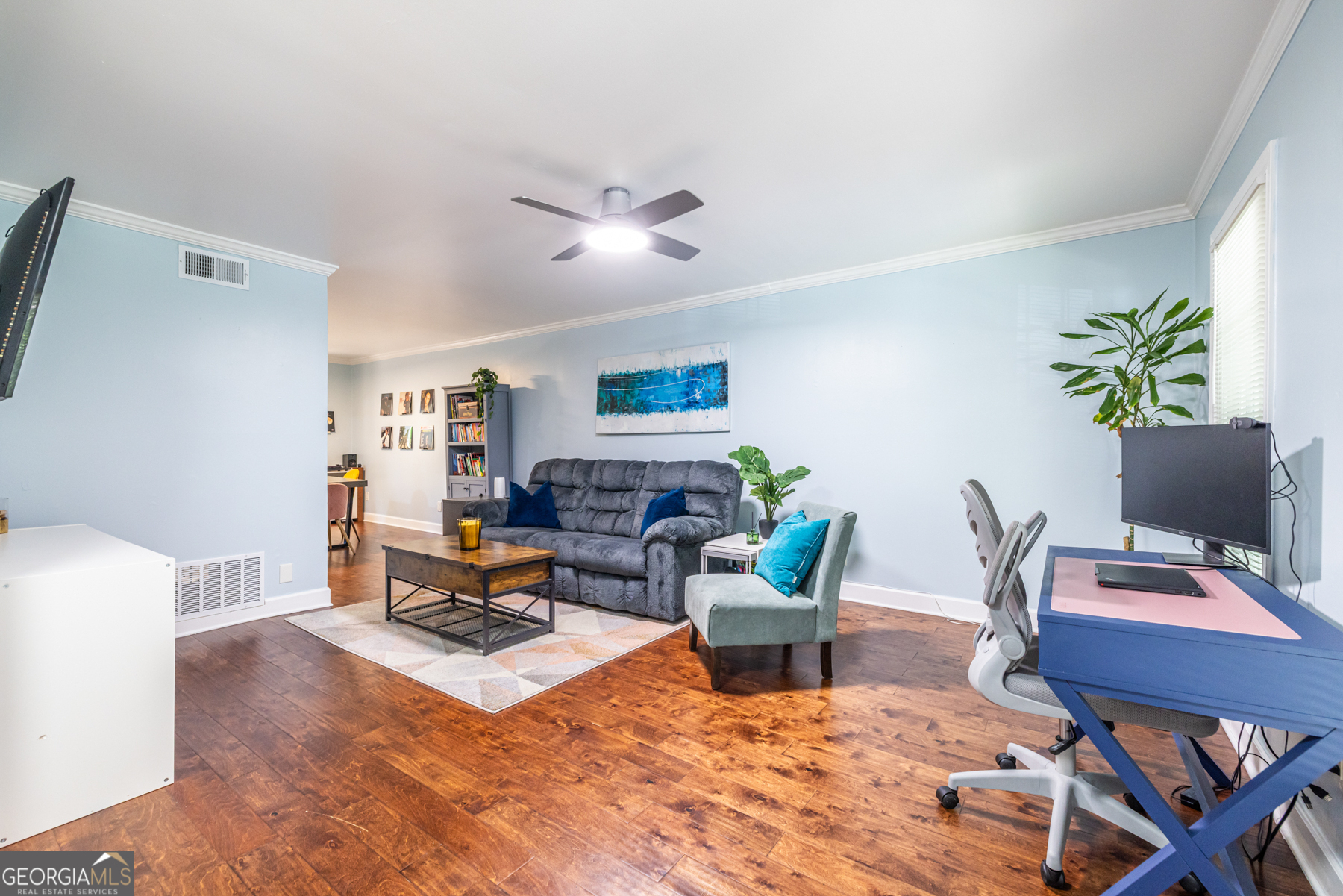 6520 Roswell Road # 73